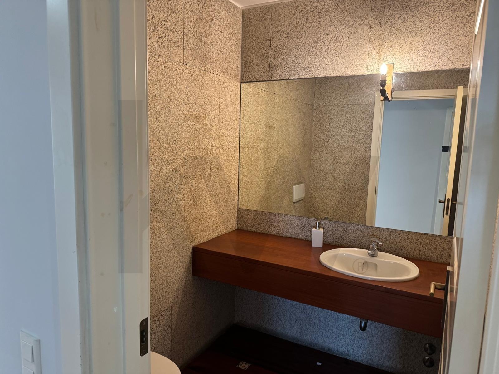 4 Bedroom Home for Sale in Matosinhos - Porto - Portugal - 5