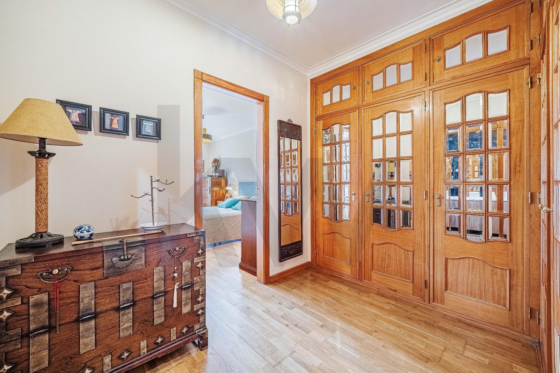 Apartamento T4 à Venda em Mem Martins - Lisboa - Portugal - 2