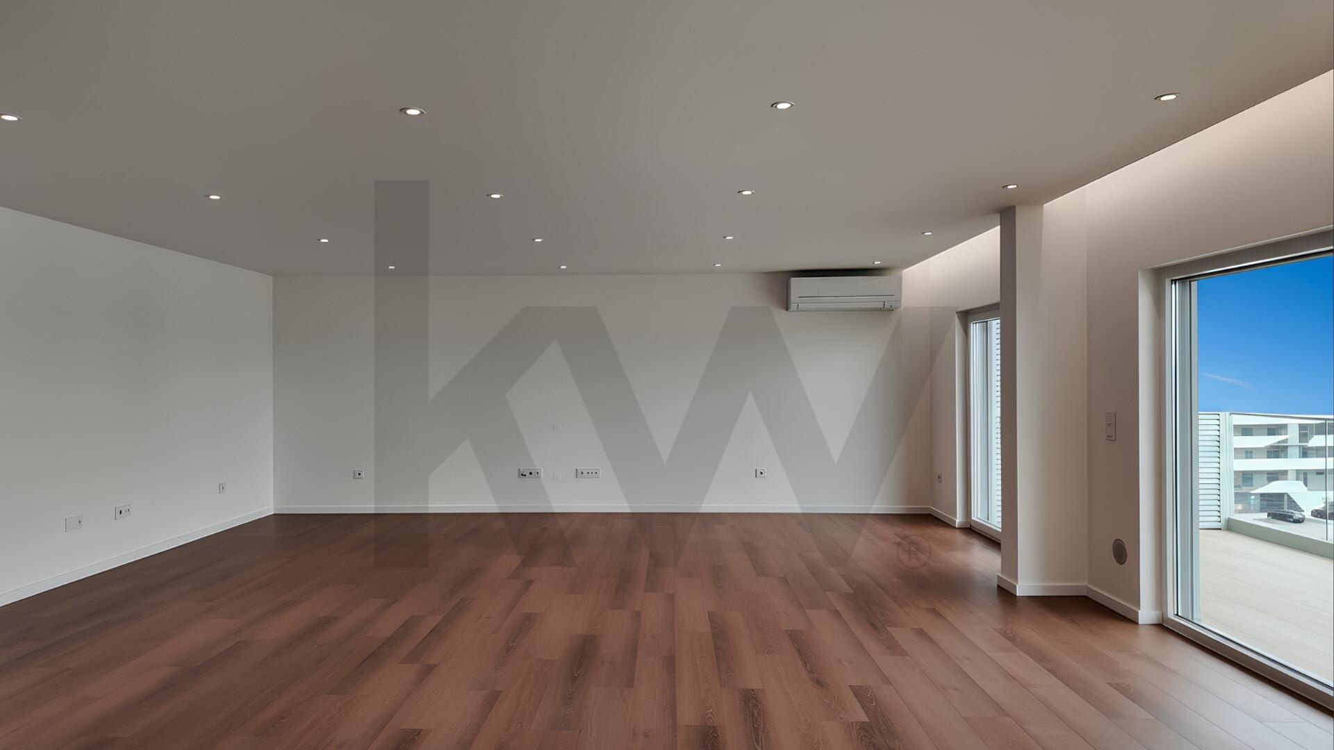 Apartamento T4 à Venda em Montijo - Setúbal - Portugal - 8