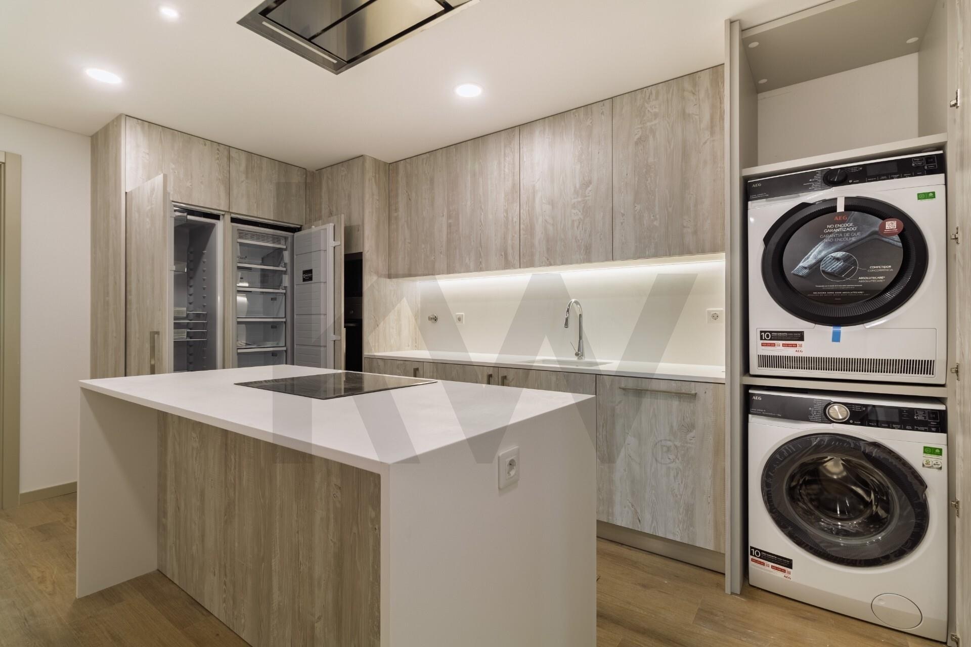 Apartamento T4 à Venda em Montijo - Setúbal - Portugal - 4