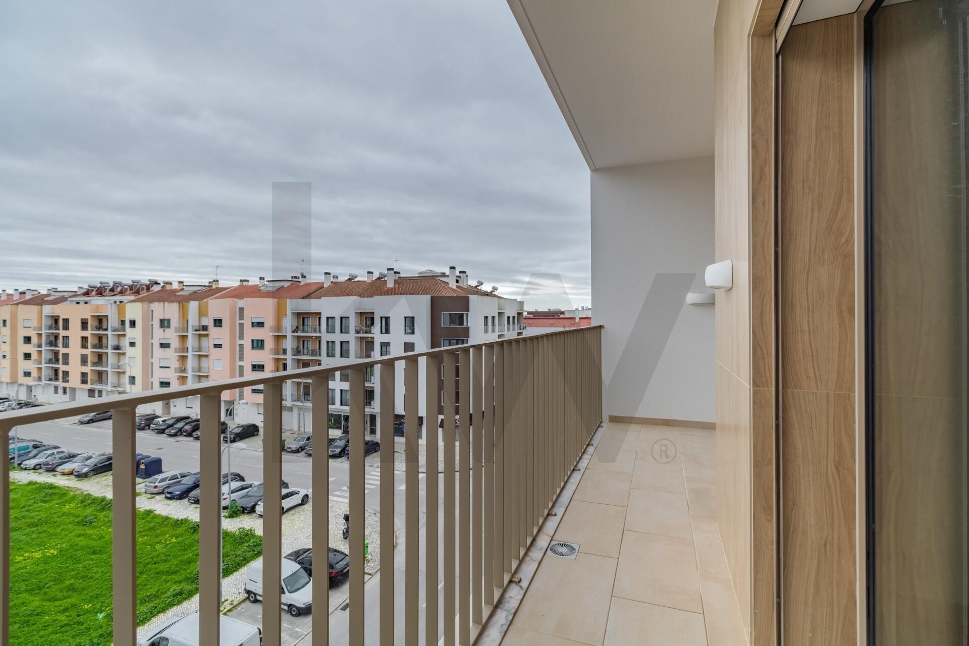 Apartamento T4 à Venda em Montijo - Setúbal - Portugal - 4