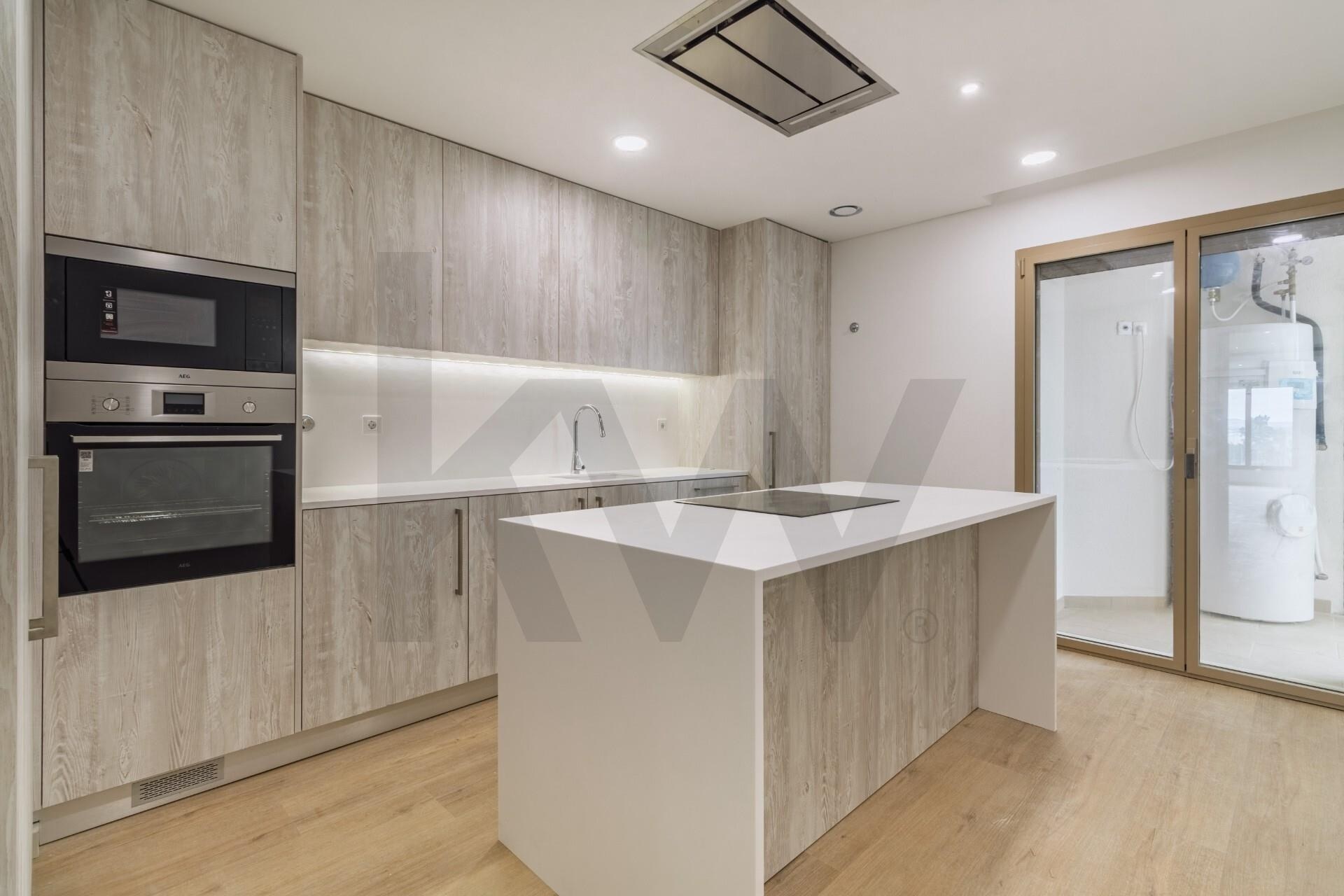 Apartamento T4 à Venda em Montijo - Setúbal - Portugal - 5