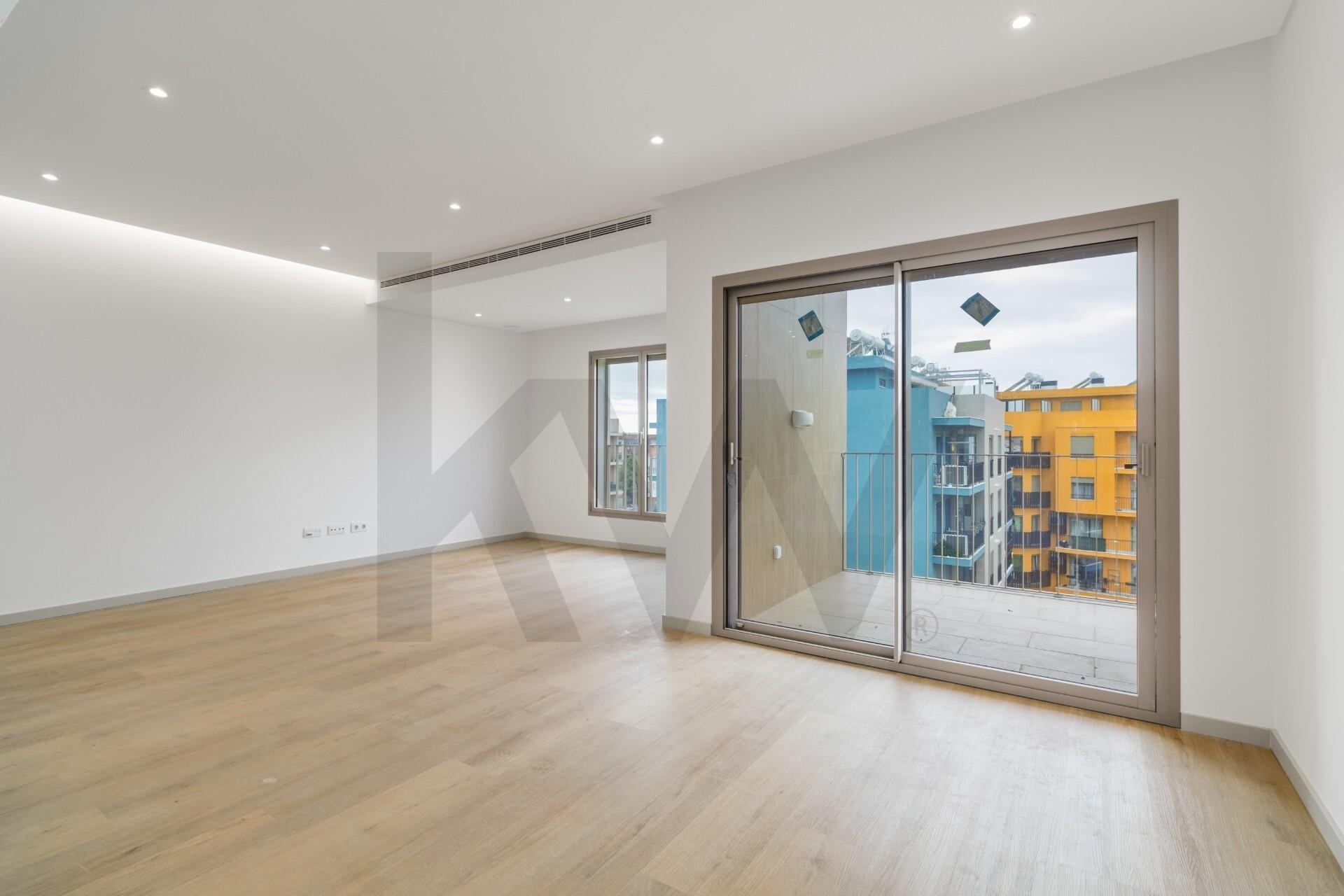 4 Bedroom Apartment for Sale in Montijo - Setúbal - Portugal - 3