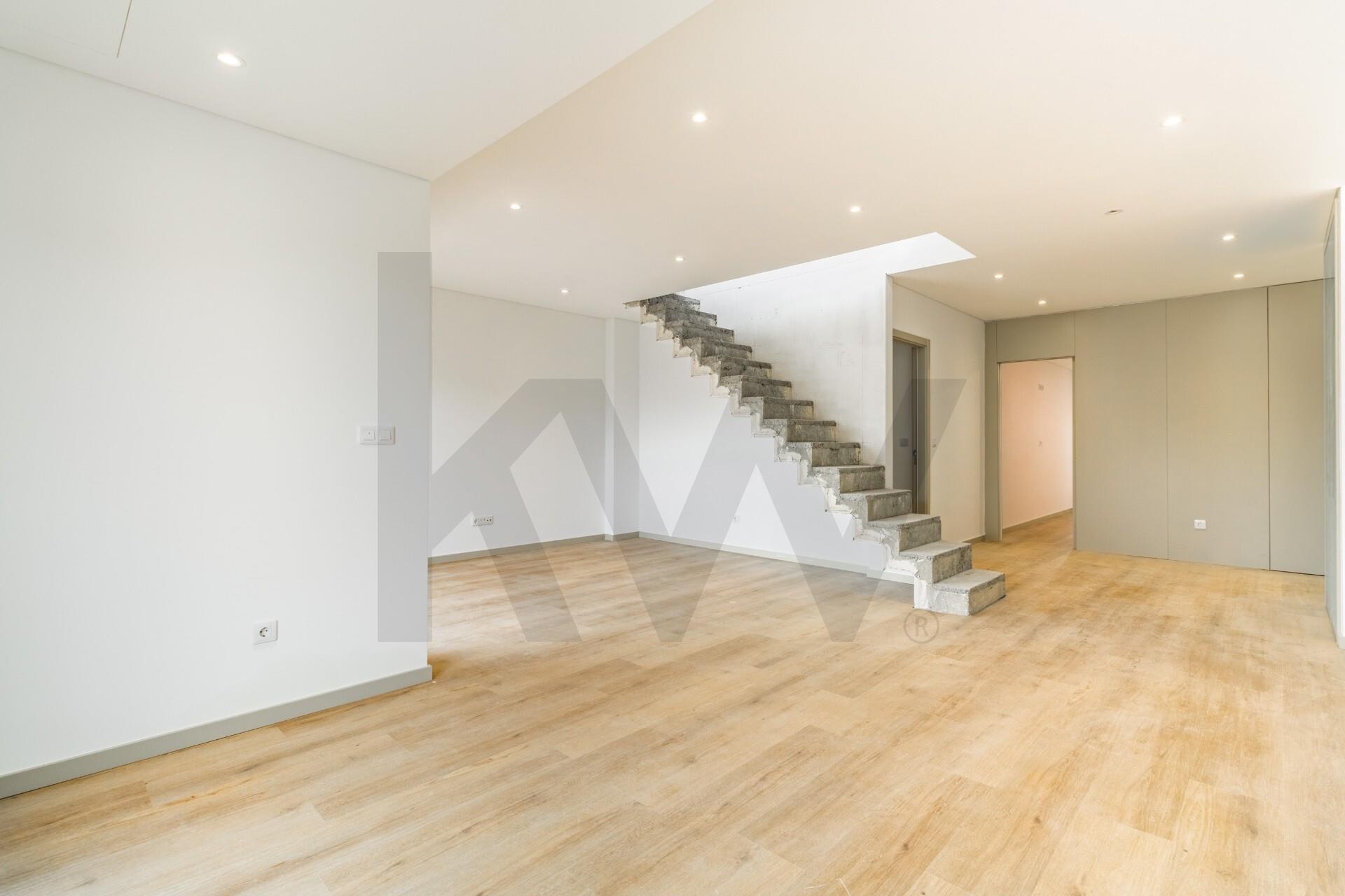 4 Bedroom Apartment for Sale in Montijo - Setúbal - Portugal - 4
