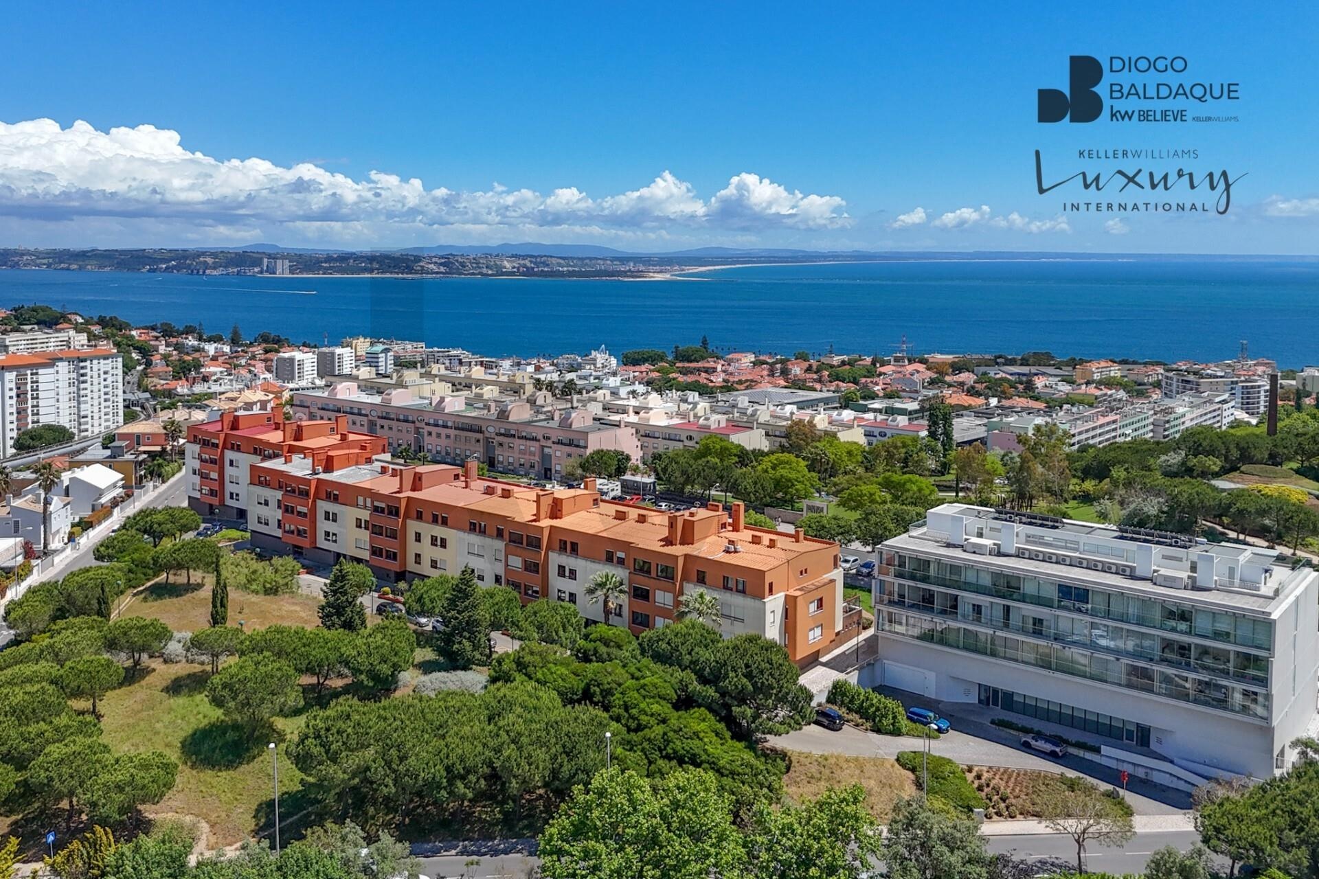 Apartamento T4 à Venda em Oeiras - Lisboa - Portugal - 2
