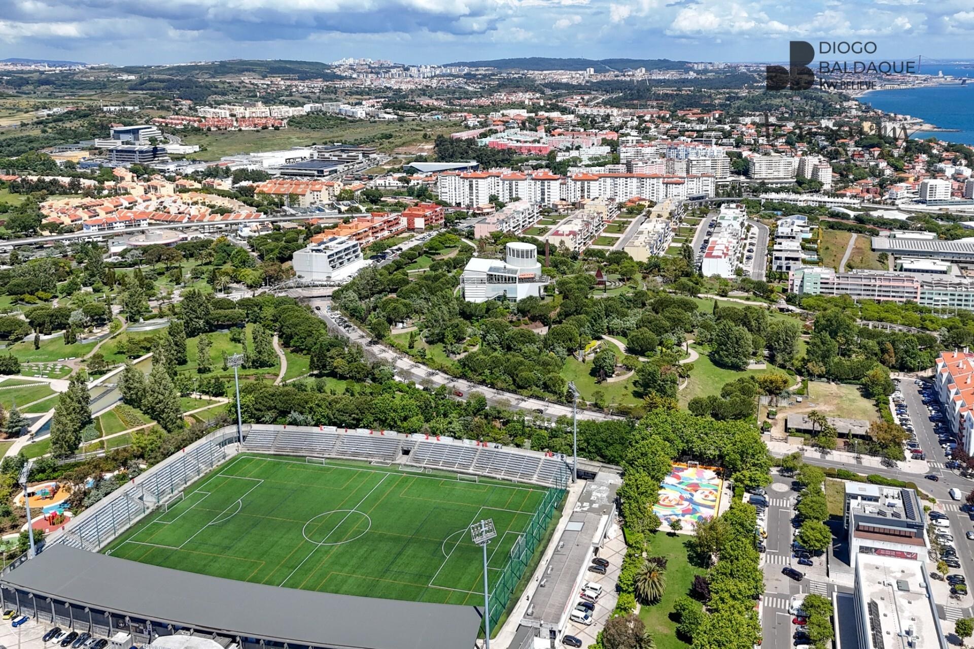 Apartamento T4 à Venda em Oeiras - Lisboa - Portugal - 5