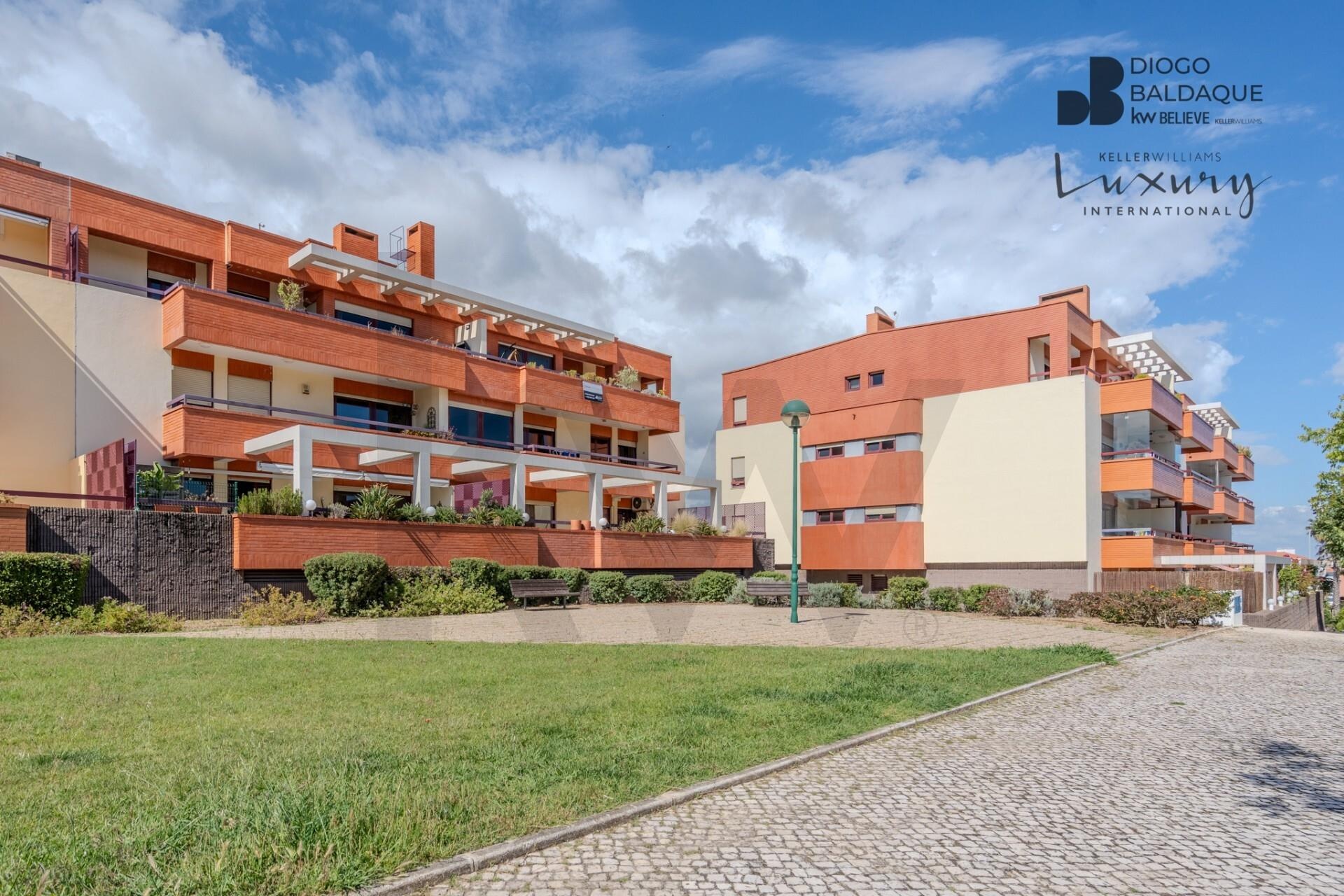 Apartamento T4 à Venda em Oeiras - Lisboa - Portugal - 6