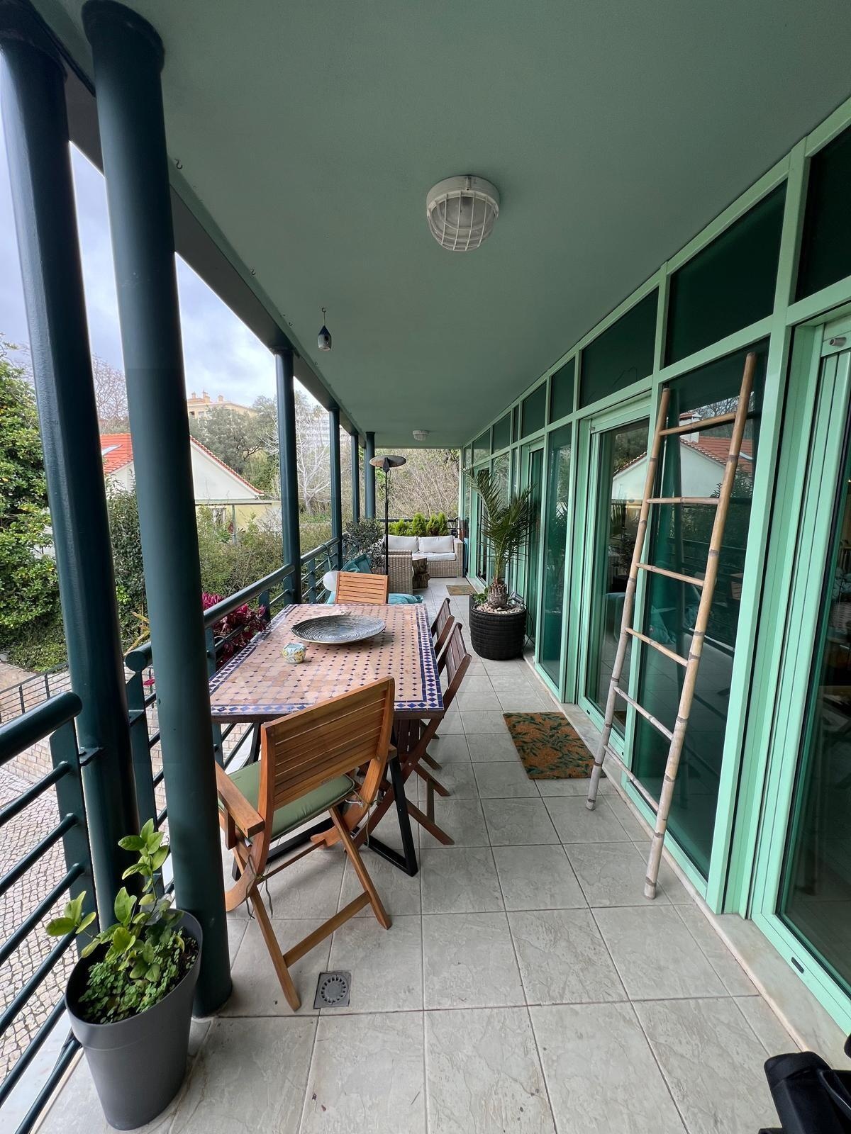 Apartamento T4 à Venda em Oeiras - Lisboa - Portugal - 1