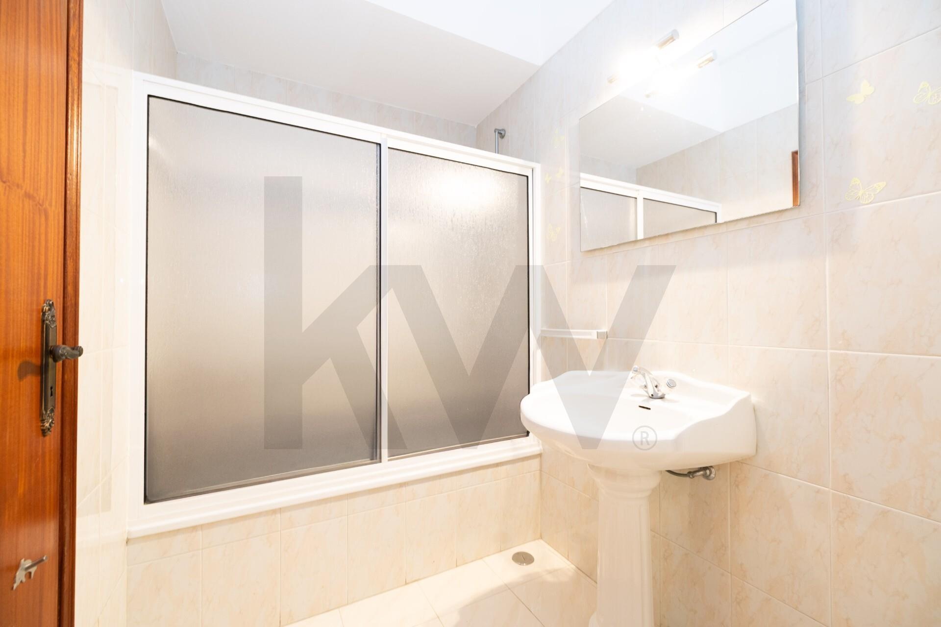 Apartamento T4 à Venda em Oeiras - Lisboa - Portugal - 8