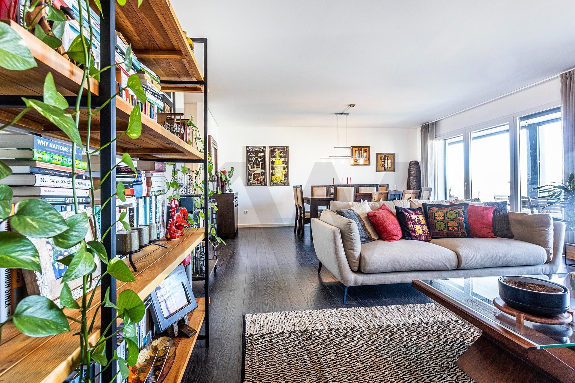 Apartamento T4 à Venda em Parede - Lisboa - Portugal - 4