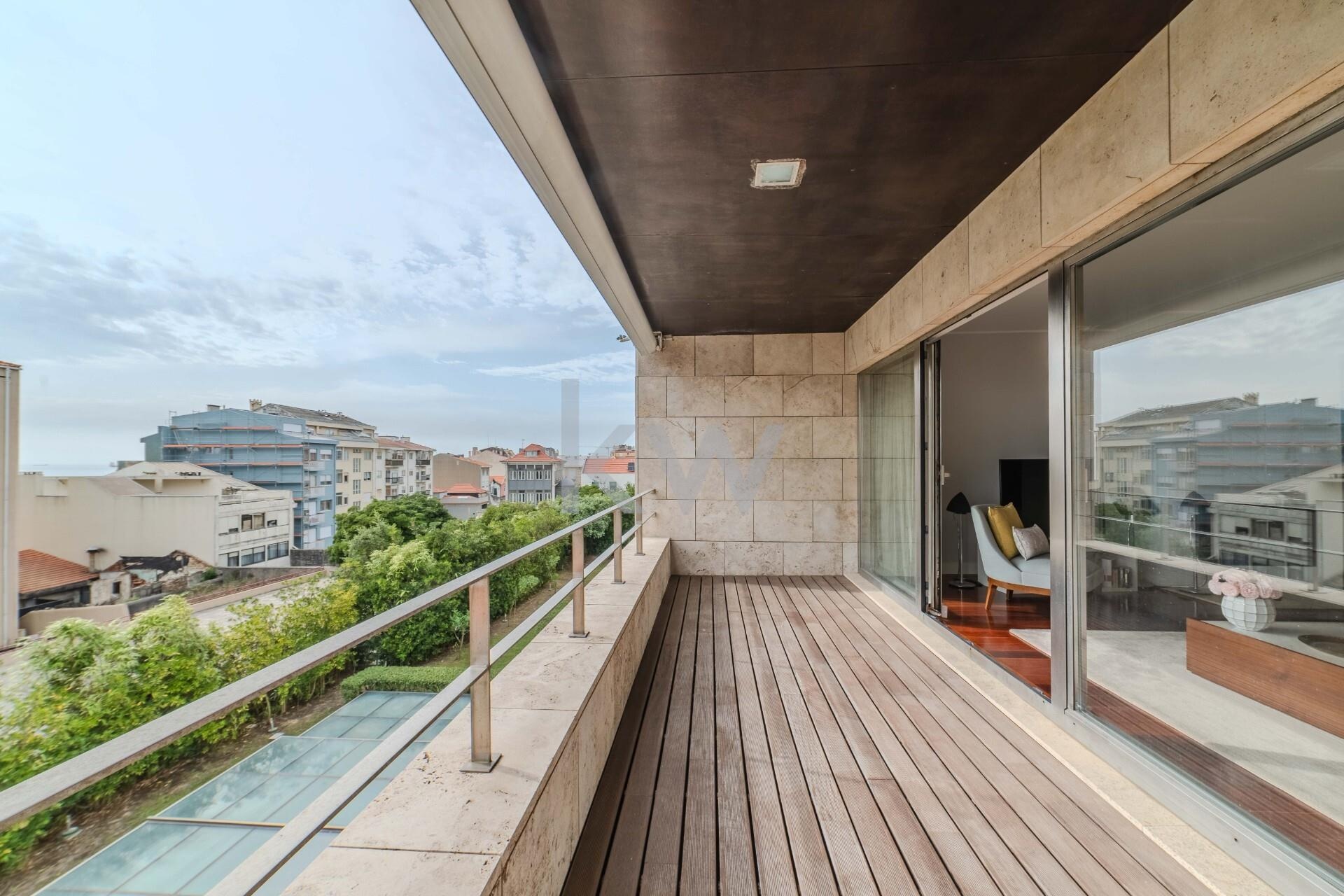 Apartamento T4 à Venda em Porto - Portugal - 2