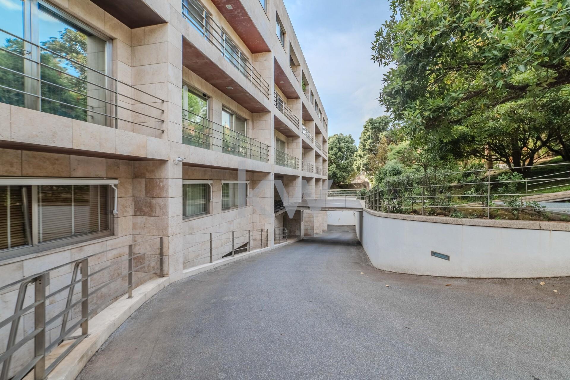 Apartamento T4 à Venda em Porto - Portugal - 6