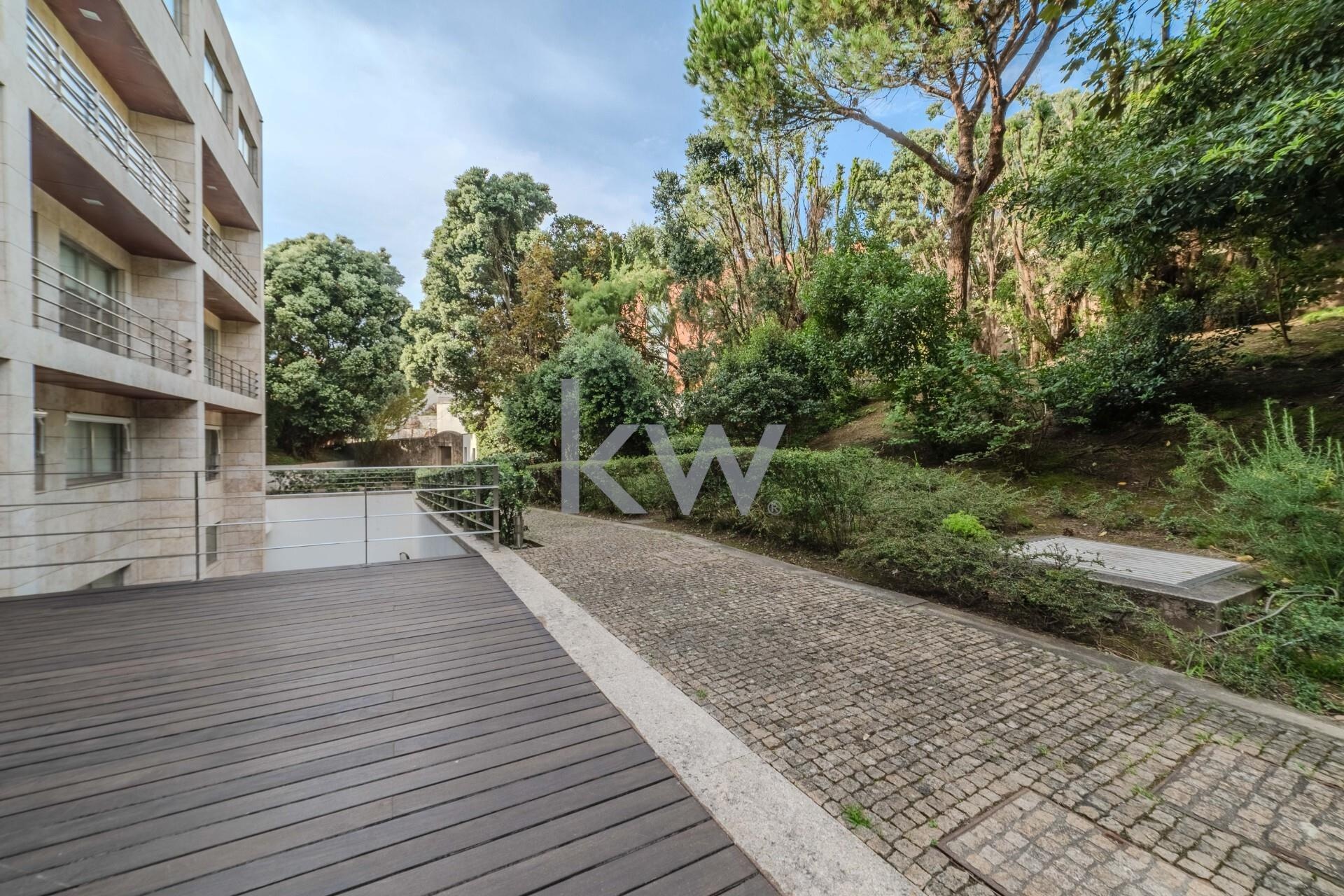 Apartamento T4 à Venda em Porto - Portugal - 7