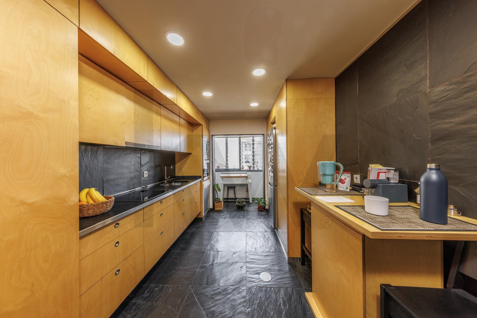 Apartamento T4 à Venda em Porto - Portugal - 8