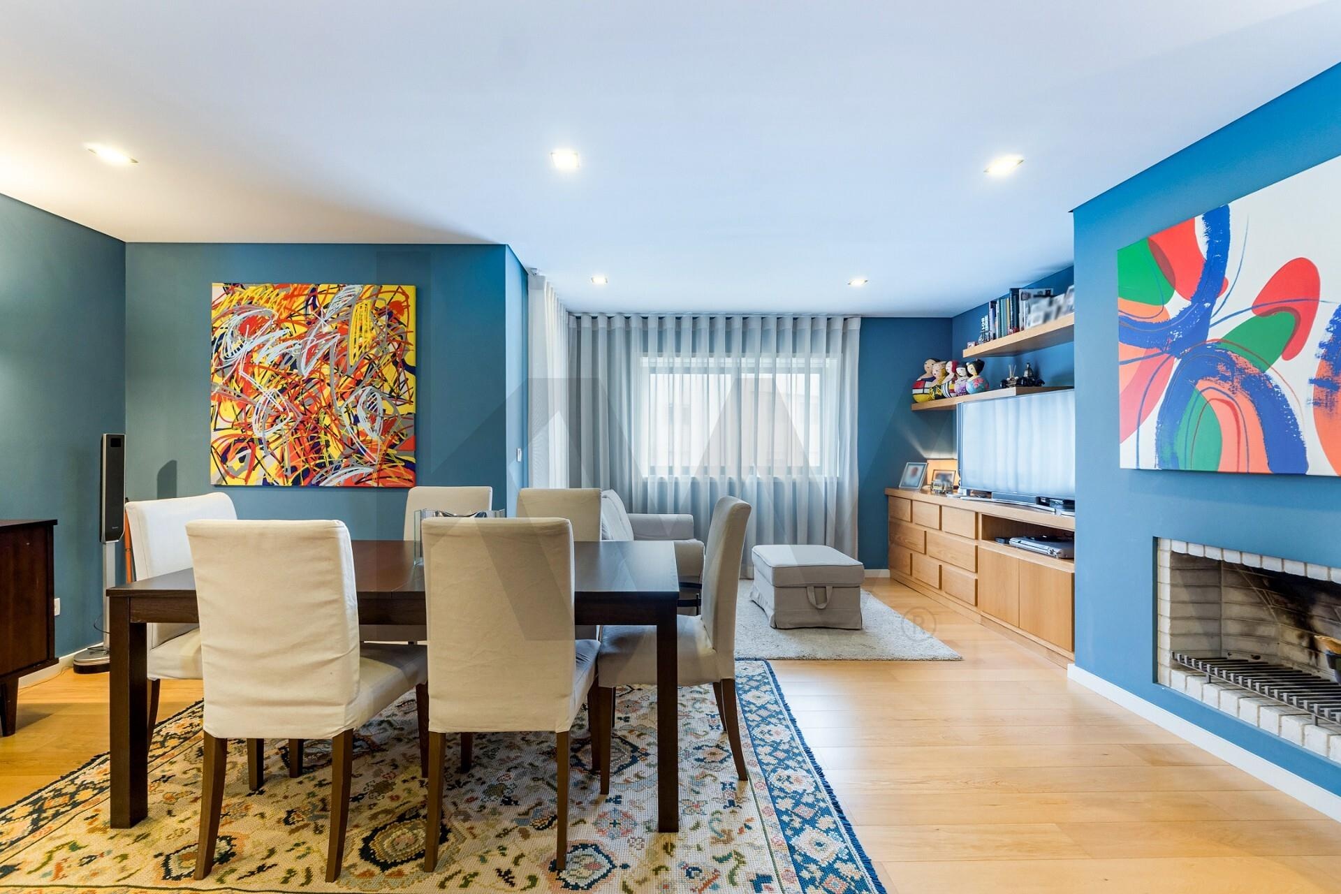Apartamento T4 à Venda em Porto - Portugal - 2