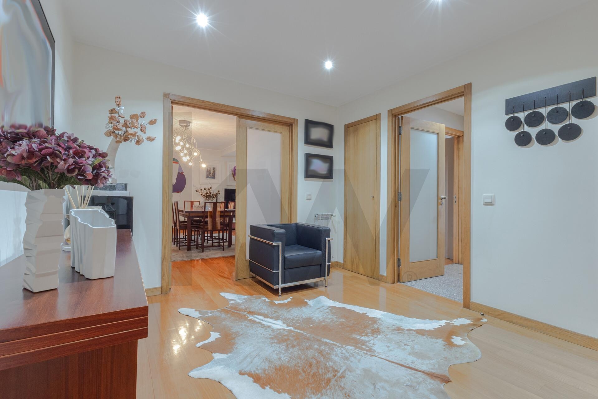 Apartamento T4 à Venda em Porto - Portugal - 6