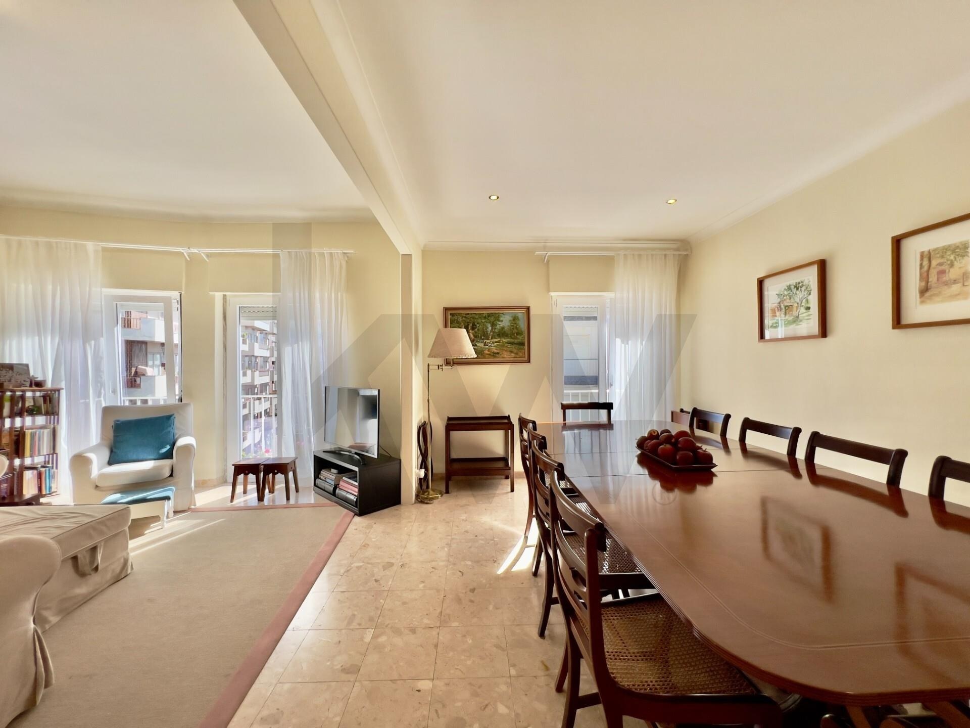 Apartamento T4 à Venda em Santarém - Portugal - 1
