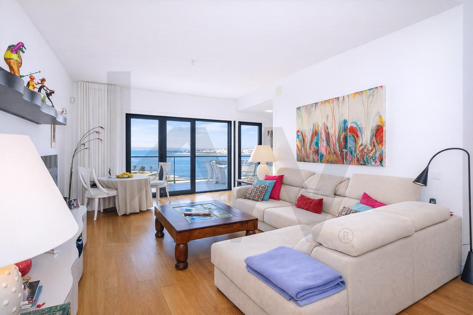 Apartamento T4 à Venda em Seixal - Portugal - 3
