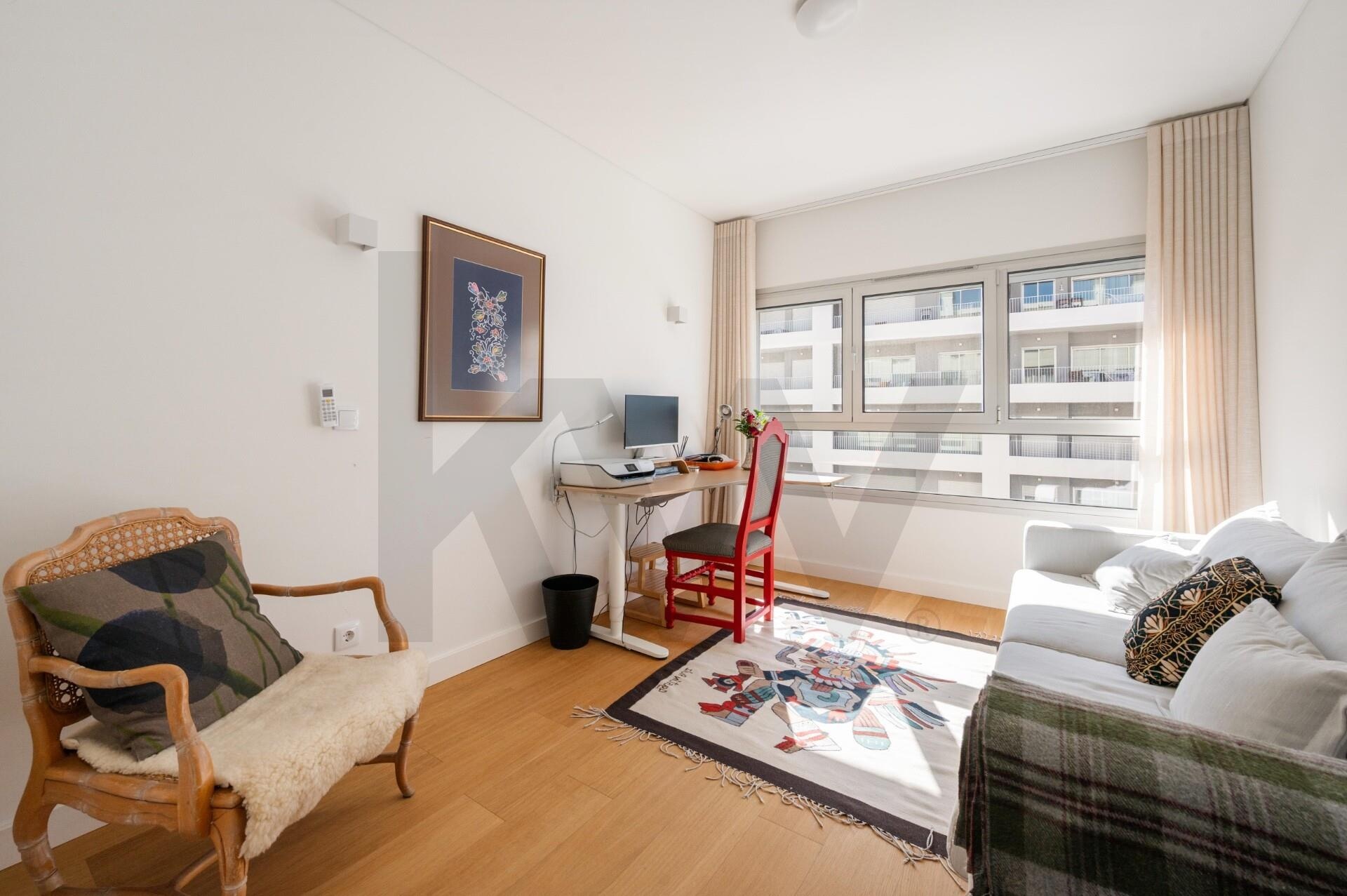 Apartamento T4 à Venda em Seixal - Portugal - 8