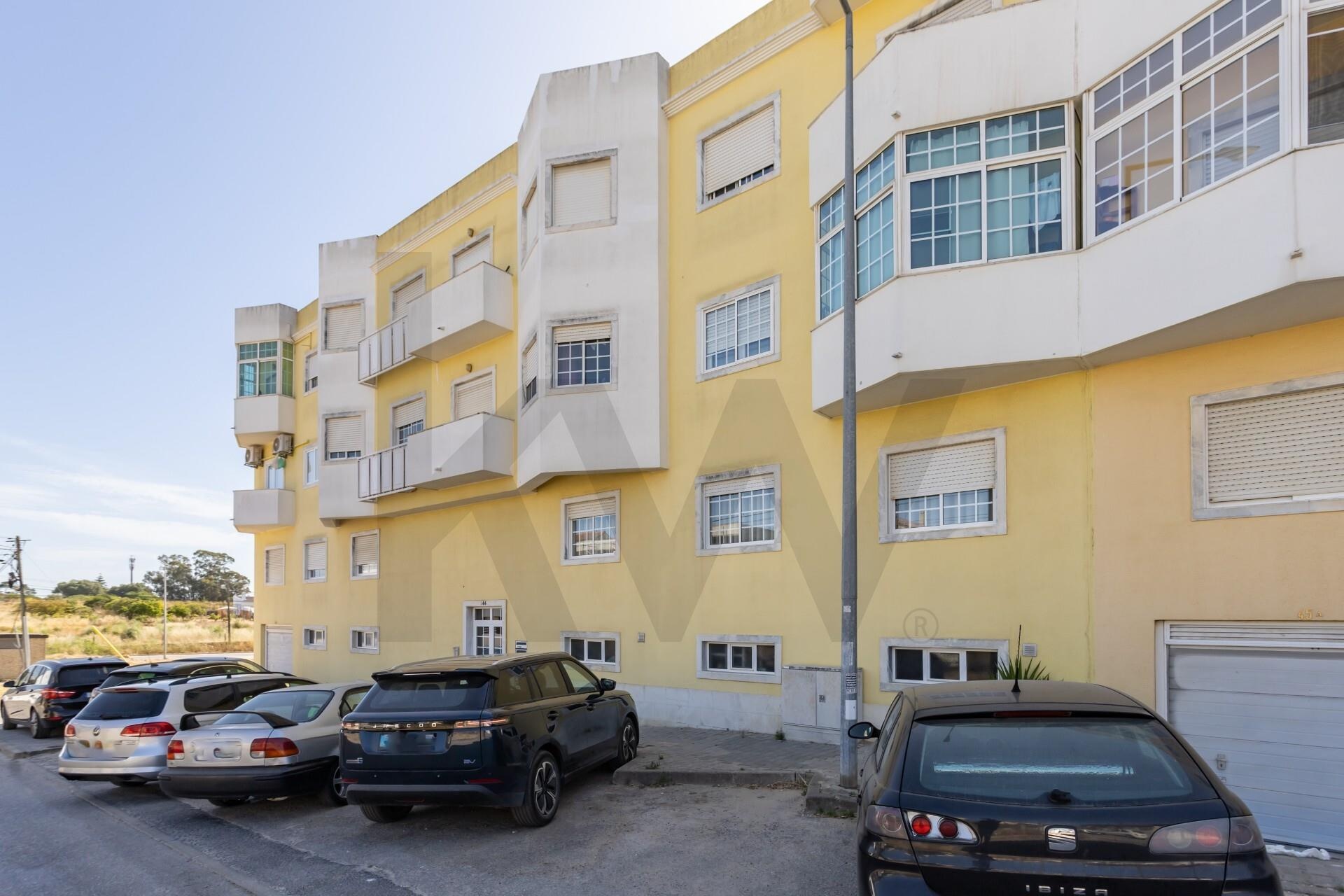 Apartamento T4 à Venda em Seixal - Portugal - 1