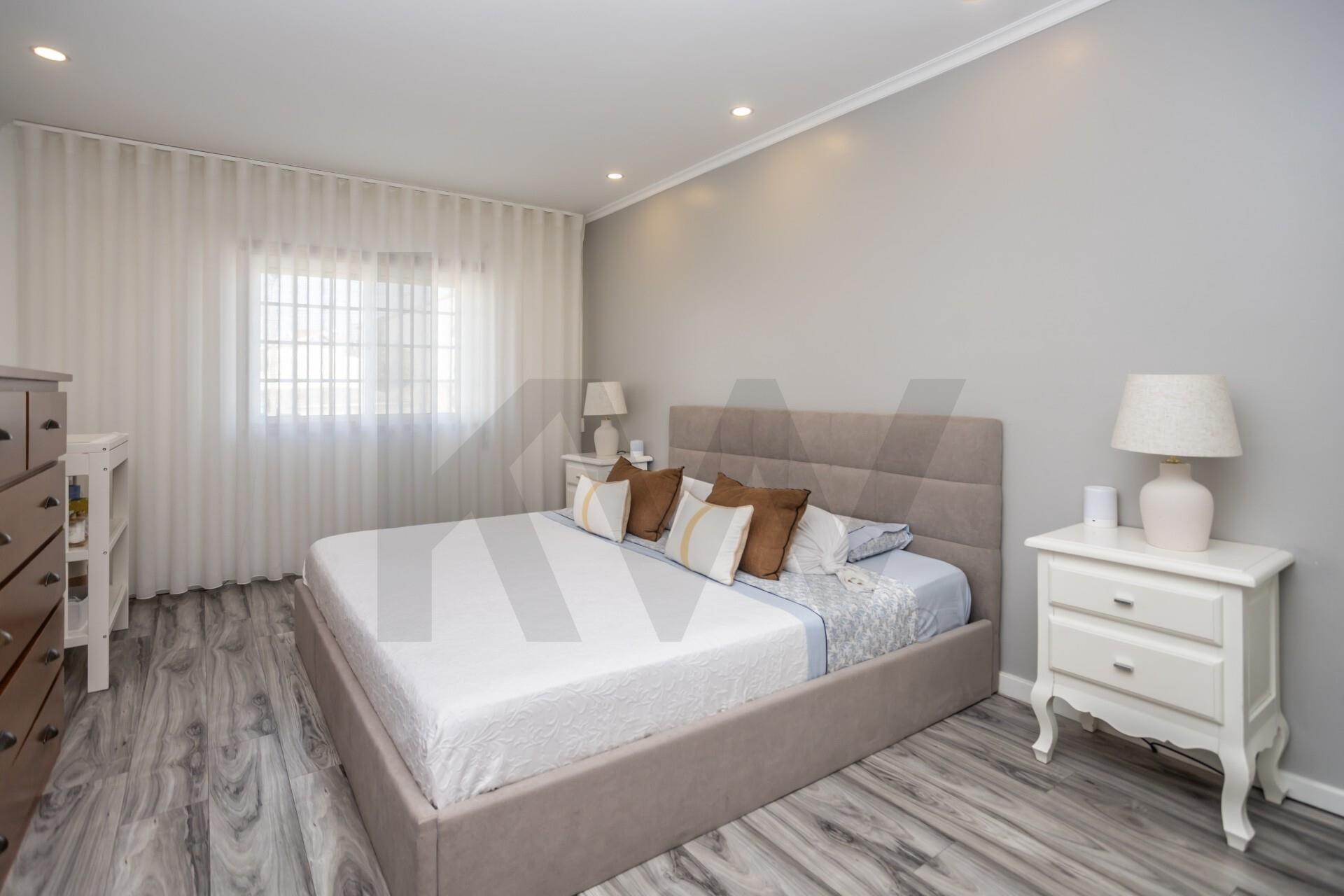 Apartamento T4 à Venda em Seixal - Portugal - 6