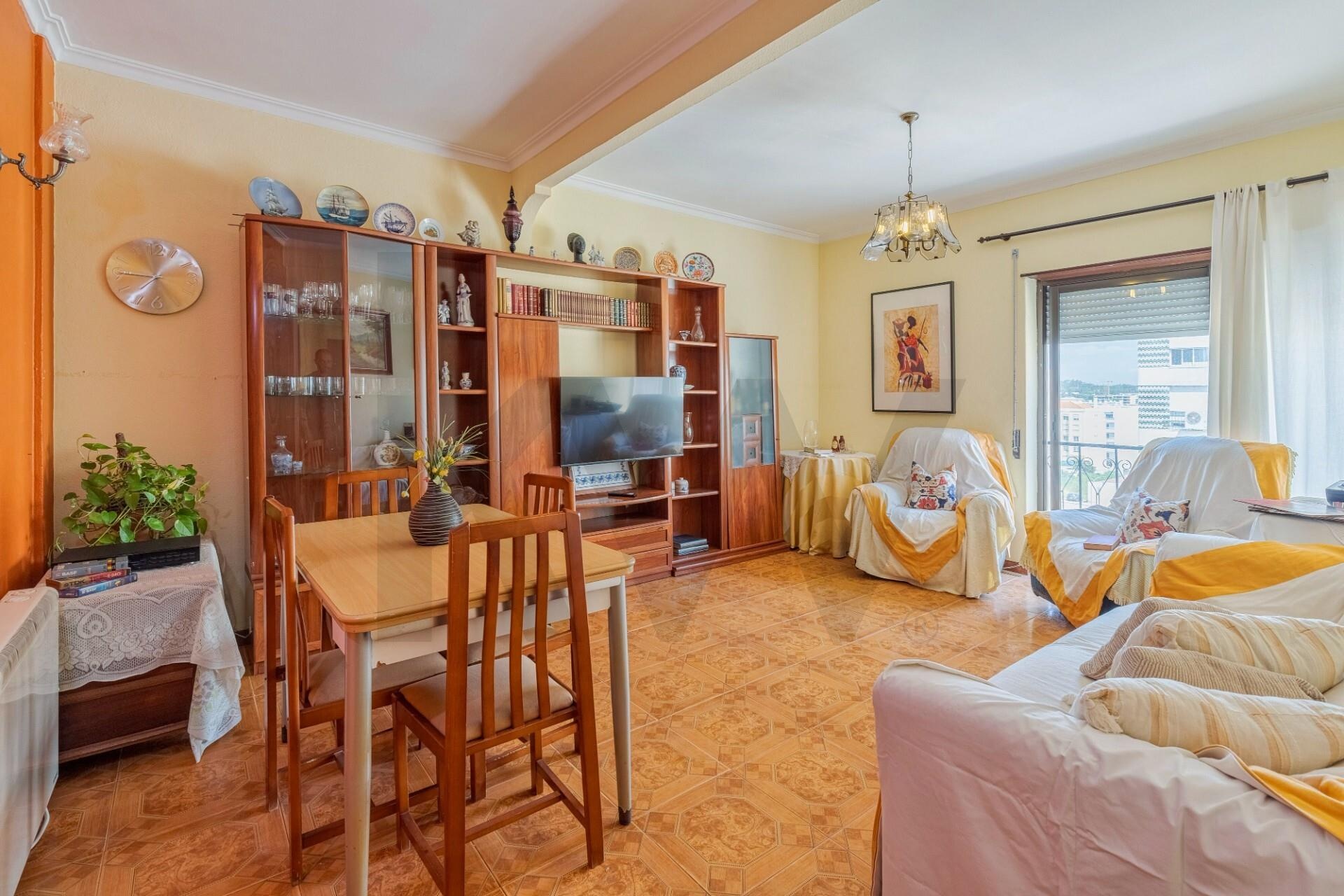 Apartamento T4 à Venda em Setúbal - Portugal - 2