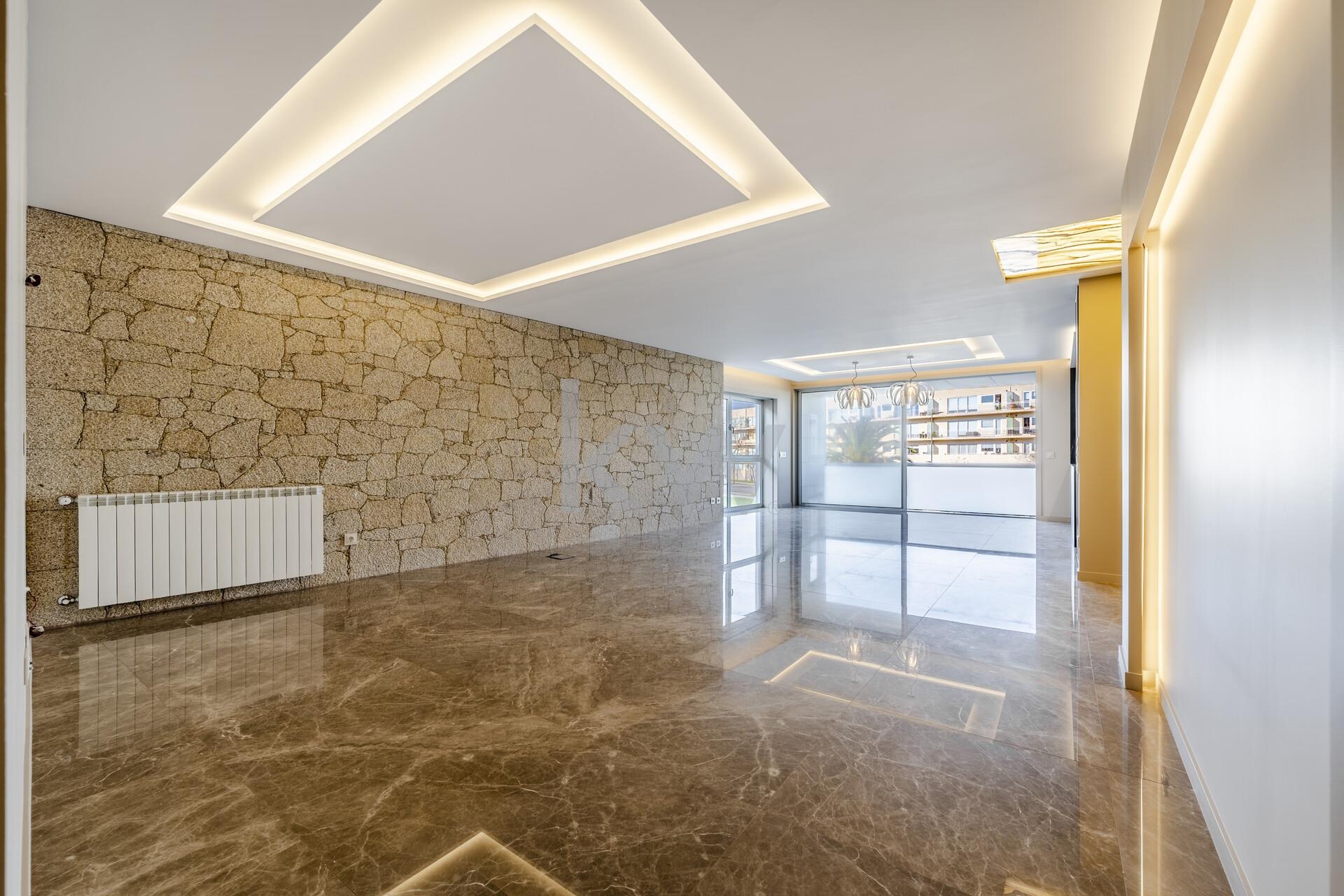 Apartamento T4 à Venda em Vila Do Conde - Porto - Portugal - 4