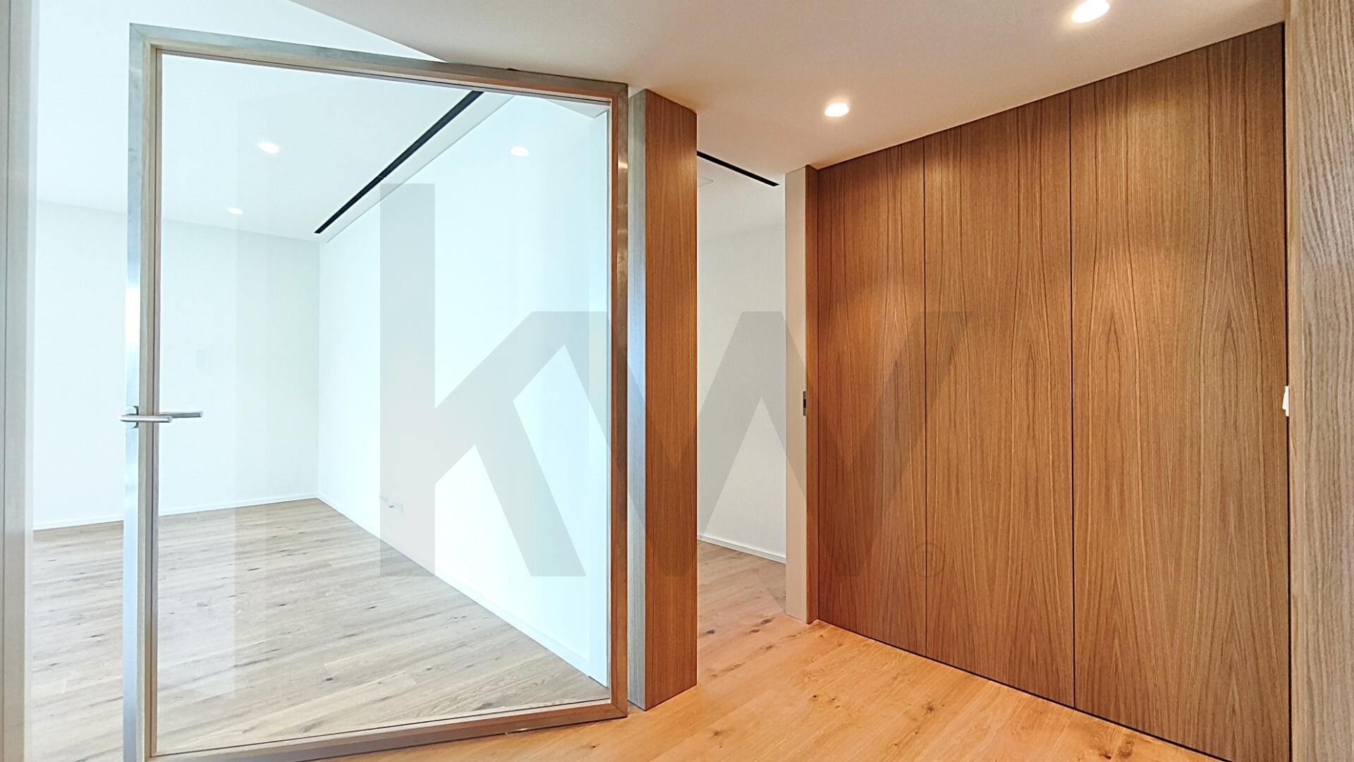Apartamento T4 à Venda em Vila Nova de Gaia - Portugal - 5