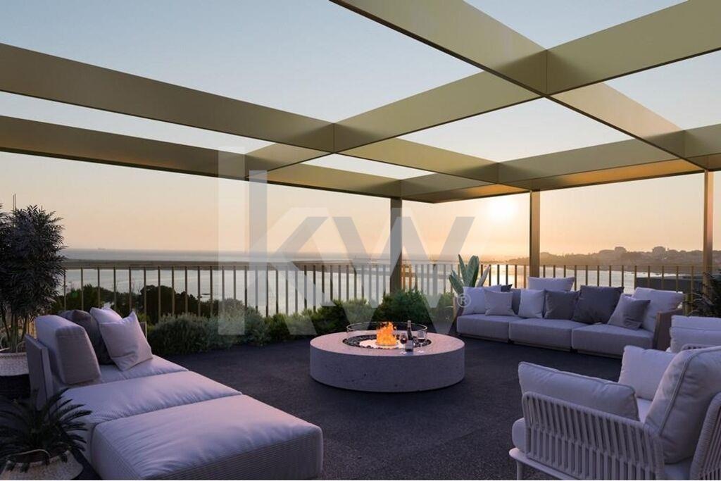 Apartamento T4 à Venda em Vila Nova de Gaia - Portugal - 1