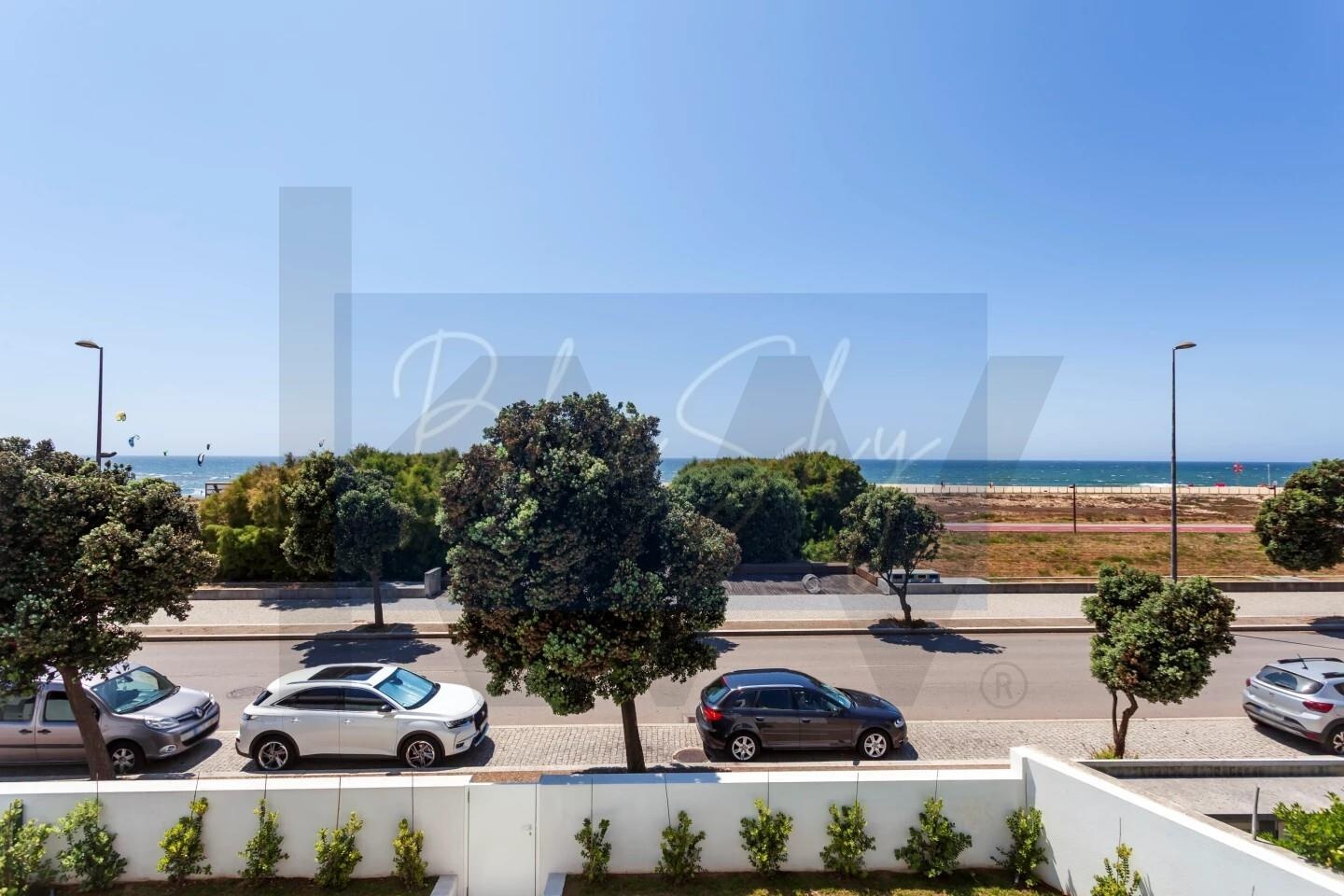 Apartamento T4 à Venda em Vila Nova De Gaia - Porto - Portugal - 1