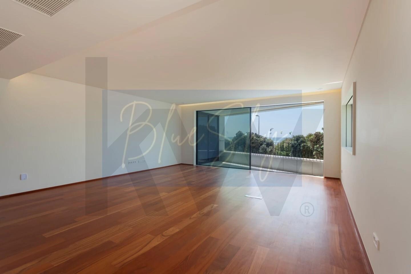 Apartamento T4 à Venda em Vila Nova De Gaia - Porto - Portugal - 5