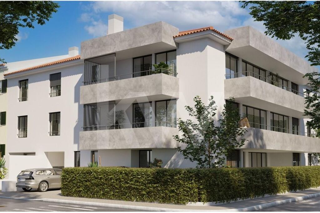 Apartamento T4 na Planta à Venda em Carcavelos - Lisboa - Portugal - 1
