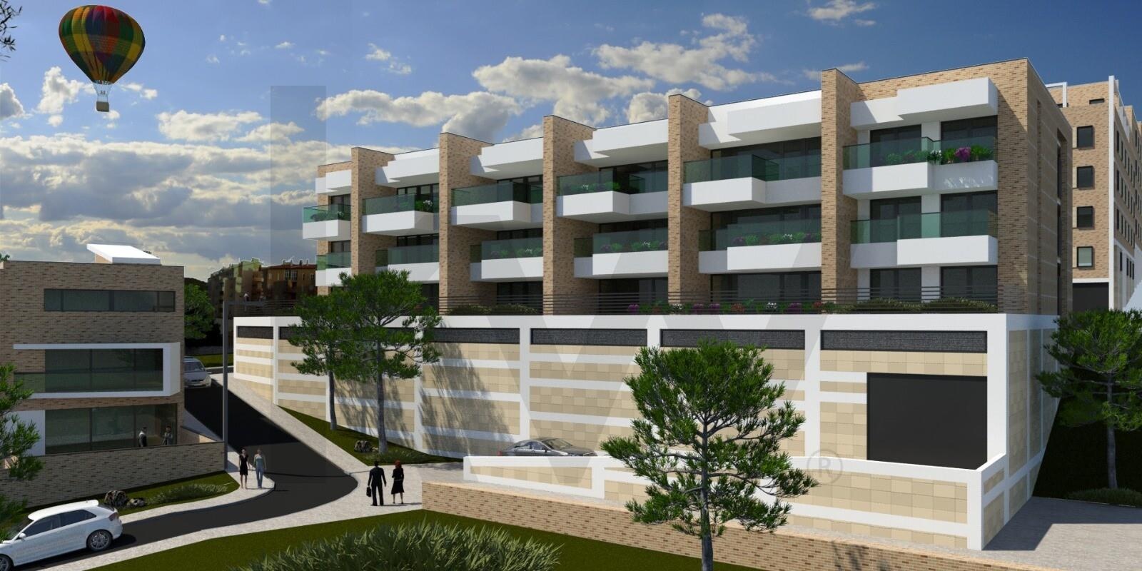 Apartamento T4 na Planta à Venda em Coimbra - Coimbra - Portugal - 2