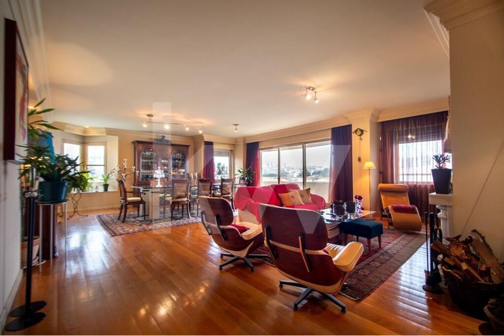 Apartamento T5+ à Venda em Porto - Portugal - 3