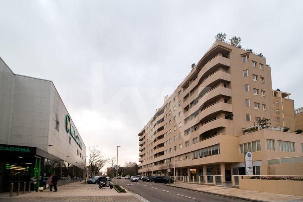 Apartamento T5+ à Venda em Porto - Portugal - 7