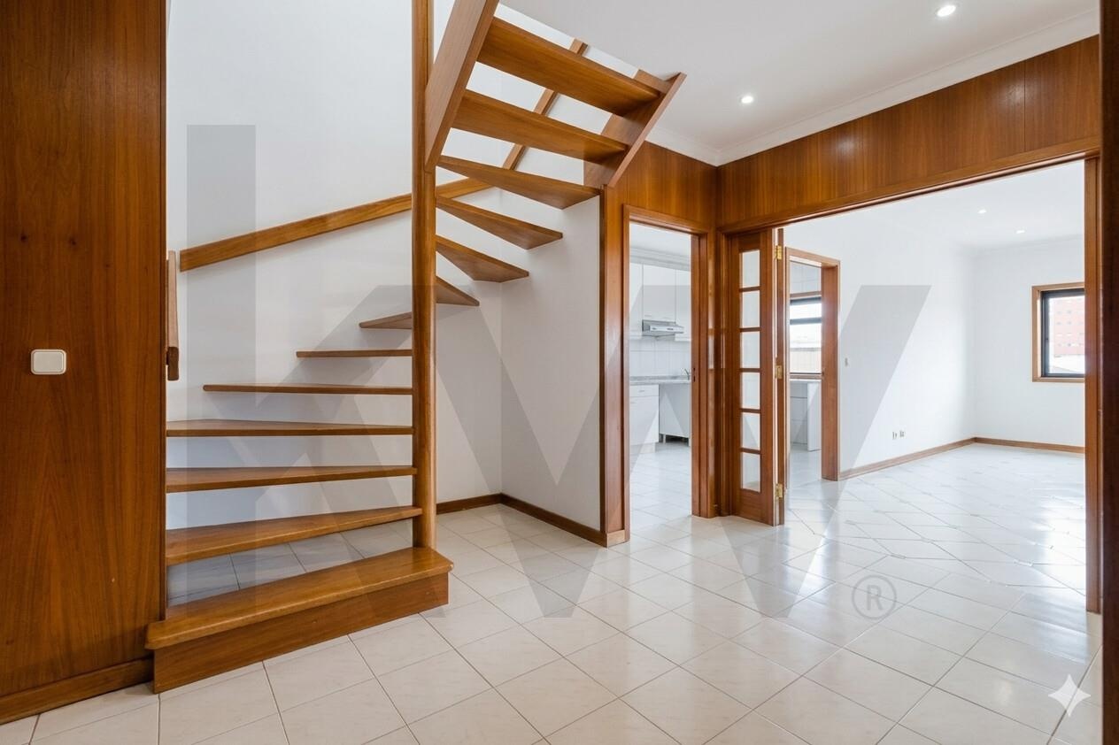 Apartamento T5+ à Venda em Porto - Portugal - 1