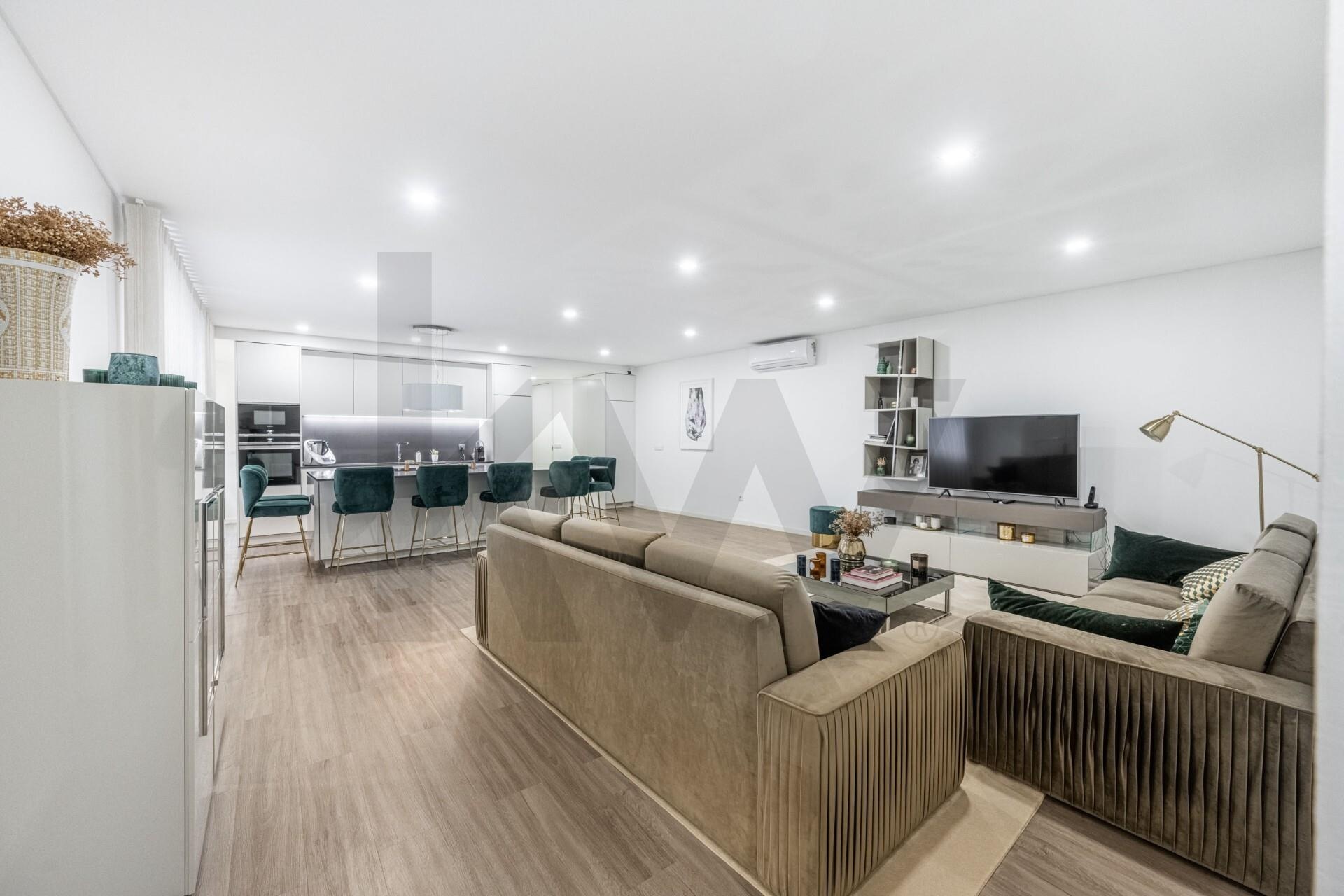 Apartamento T5+ à Venda em Porto - Portugal - 4