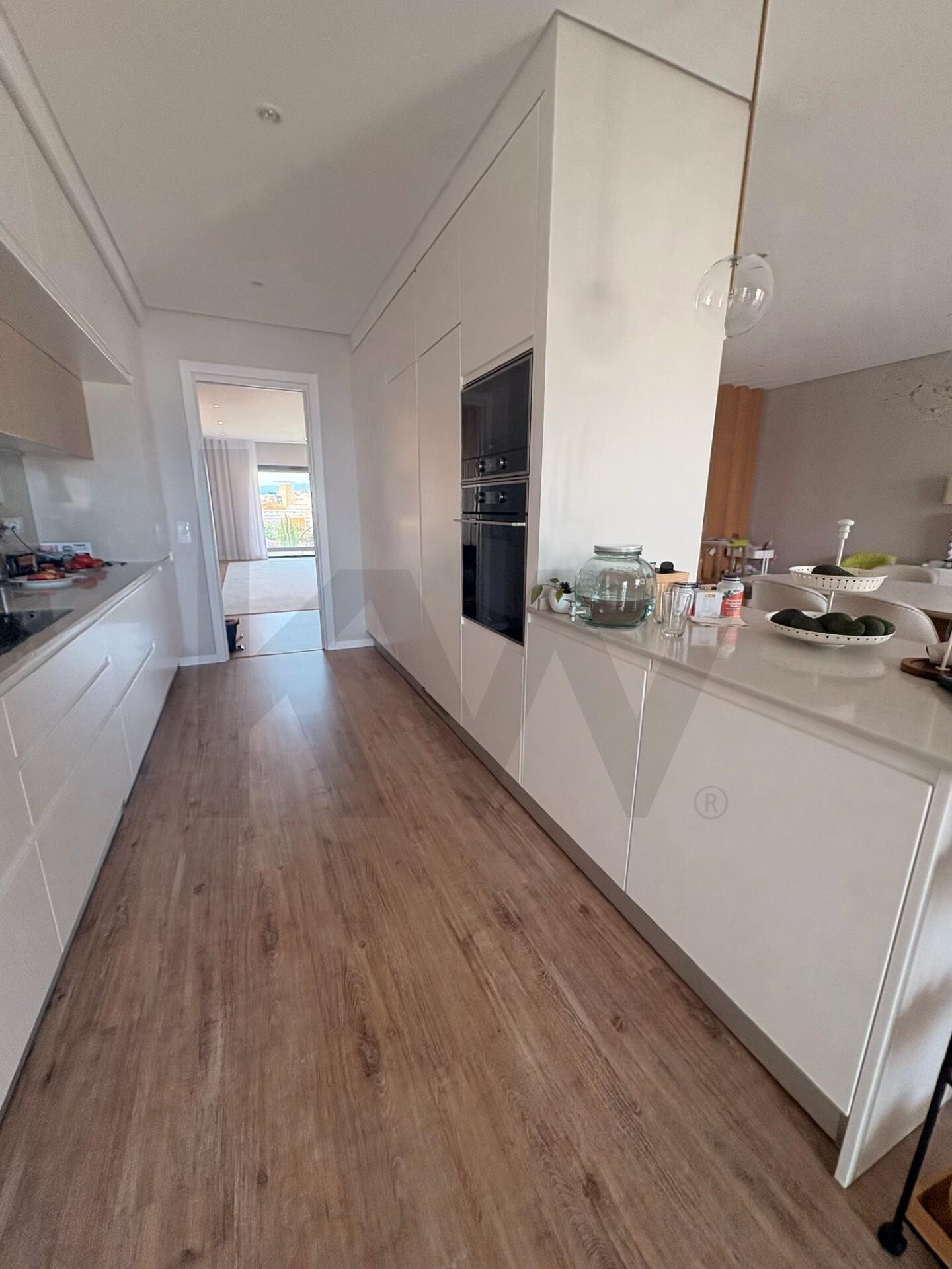 Apartamento T5+ à Venda em Praia da Rocha - Portugal - 7