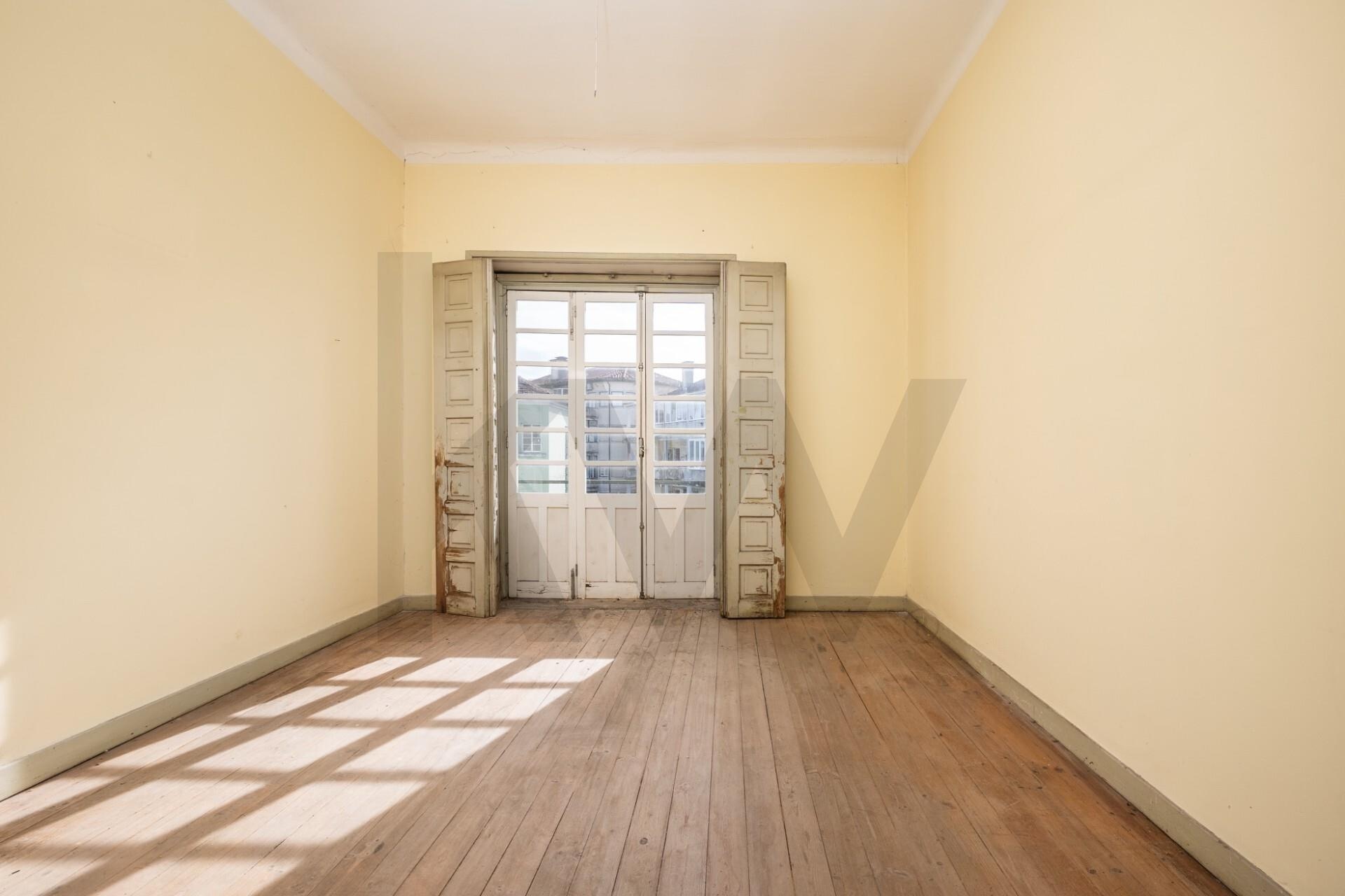 Apartamento T5+ à Venda em Coimbra - Coimbra - Portugal - 6