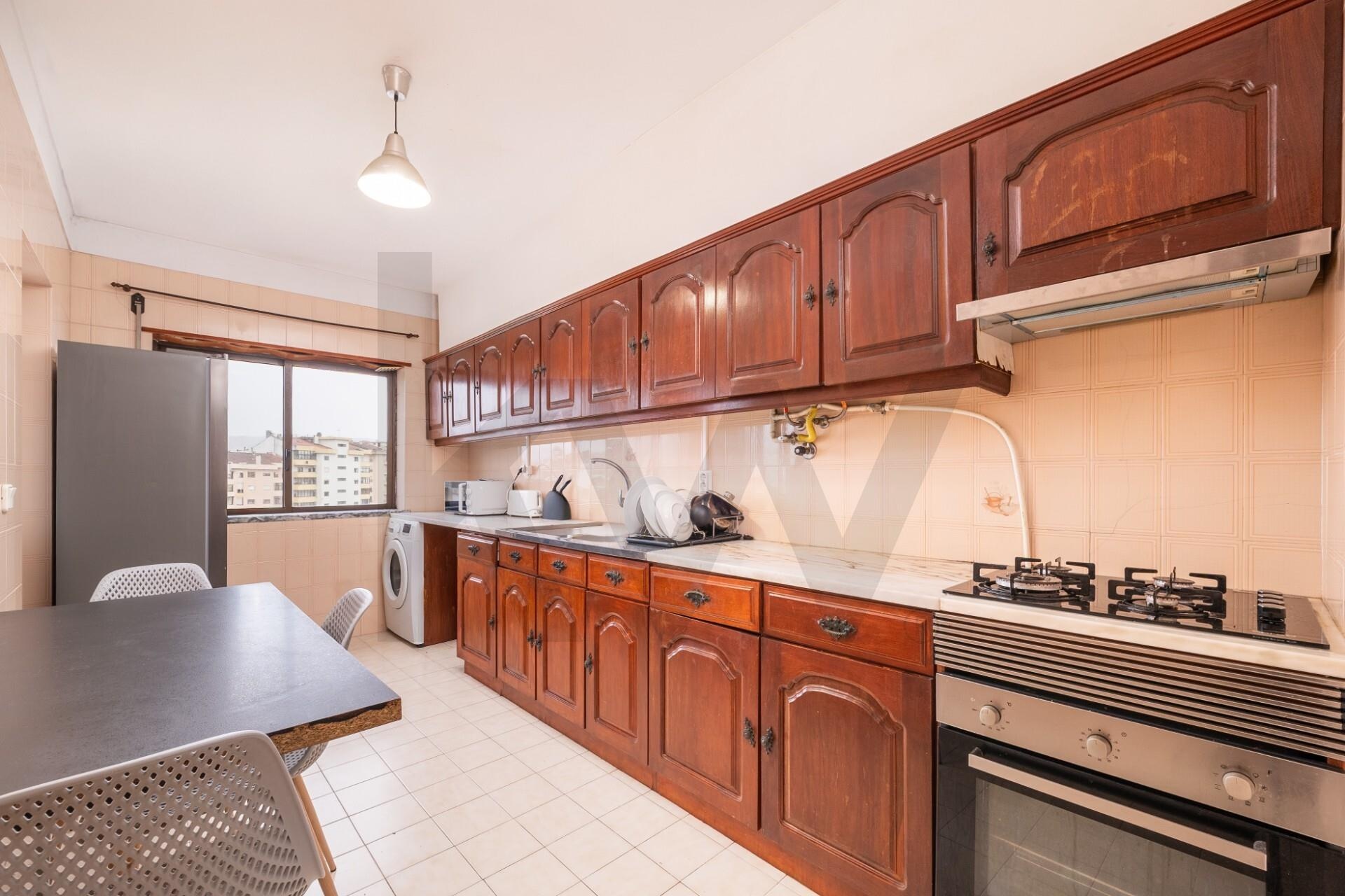 Apartamento T5+ à Venda em Coimbra - Coimbra - Portugal - 3