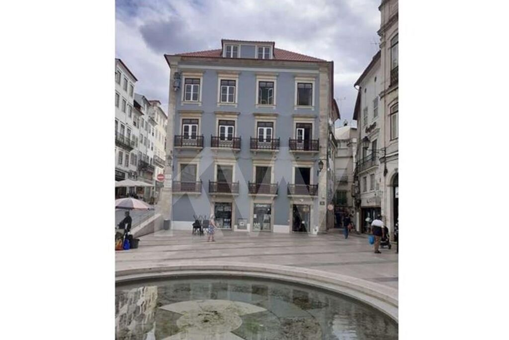Apartamento T5+ à Venda em Coimbra - Coimbra - Portugal - 2