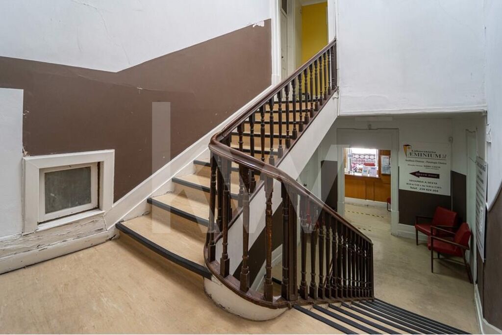 Apartamento T5+ à Venda em Coimbra - Coimbra - Portugal - 4