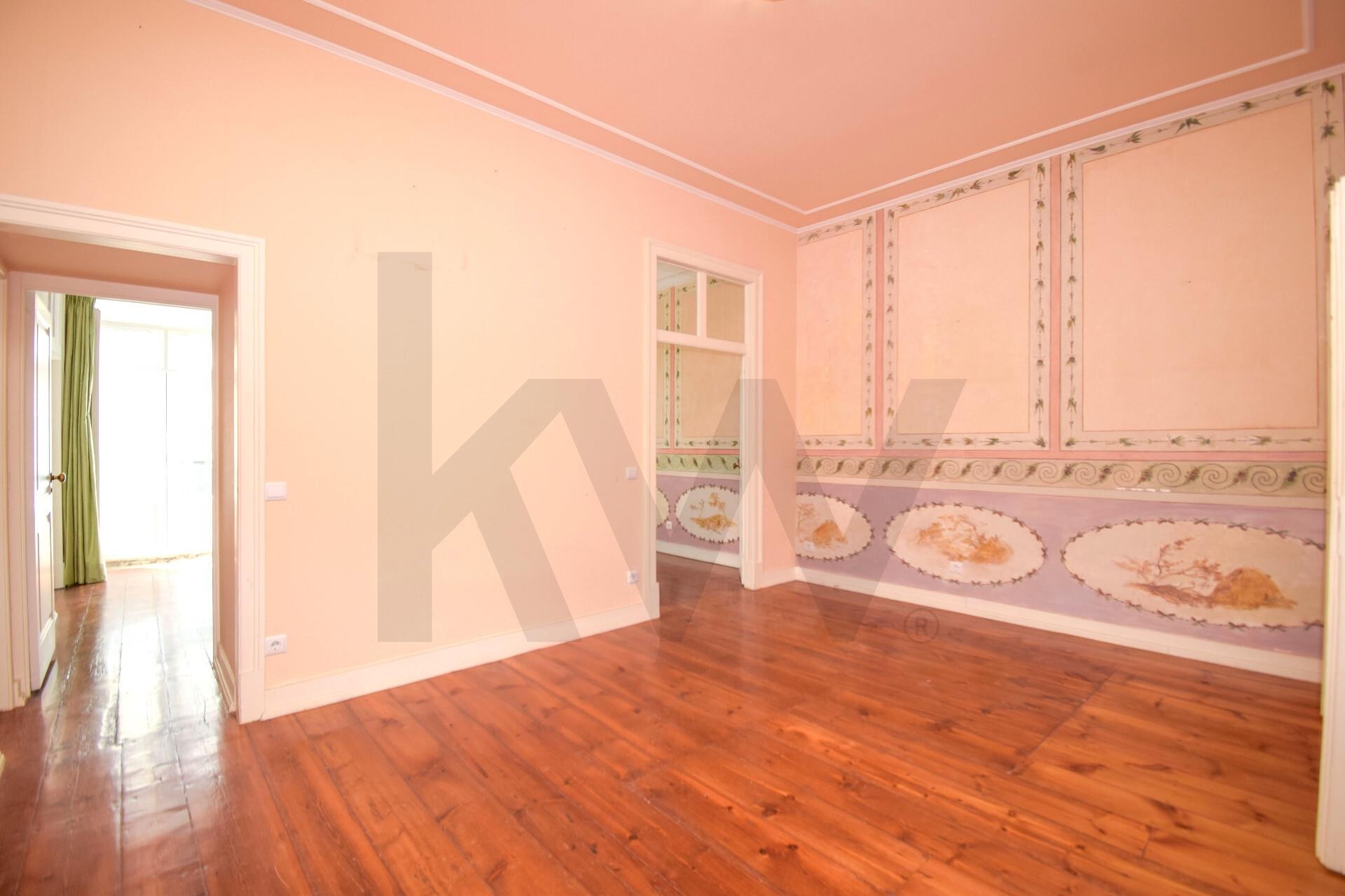 5 Bedroom Home for Sale in Lisbon - Portugal - 7