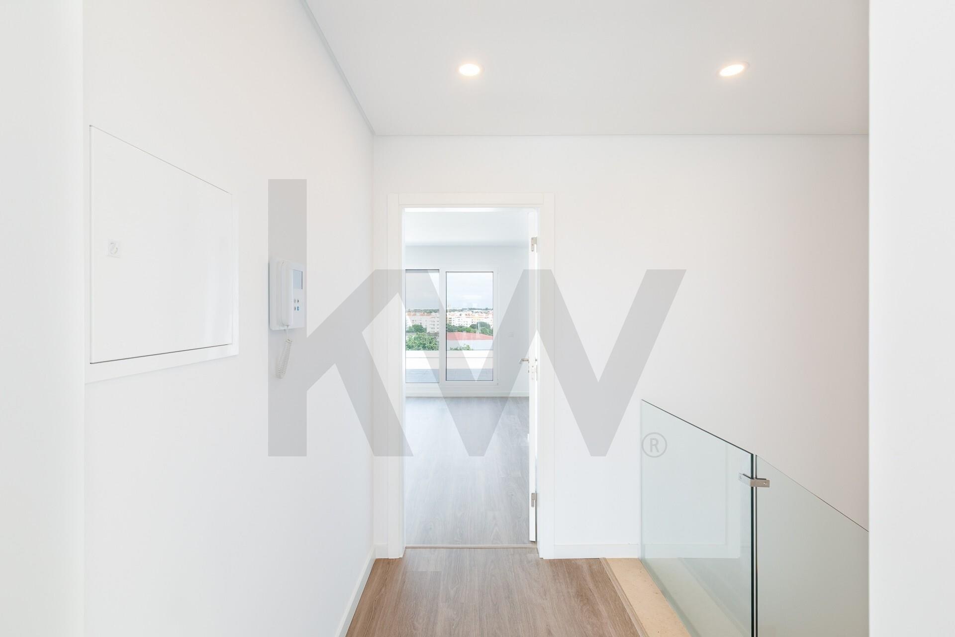 Apartamento T5+ à Venda em Montijo - Setúbal - Portugal - 6