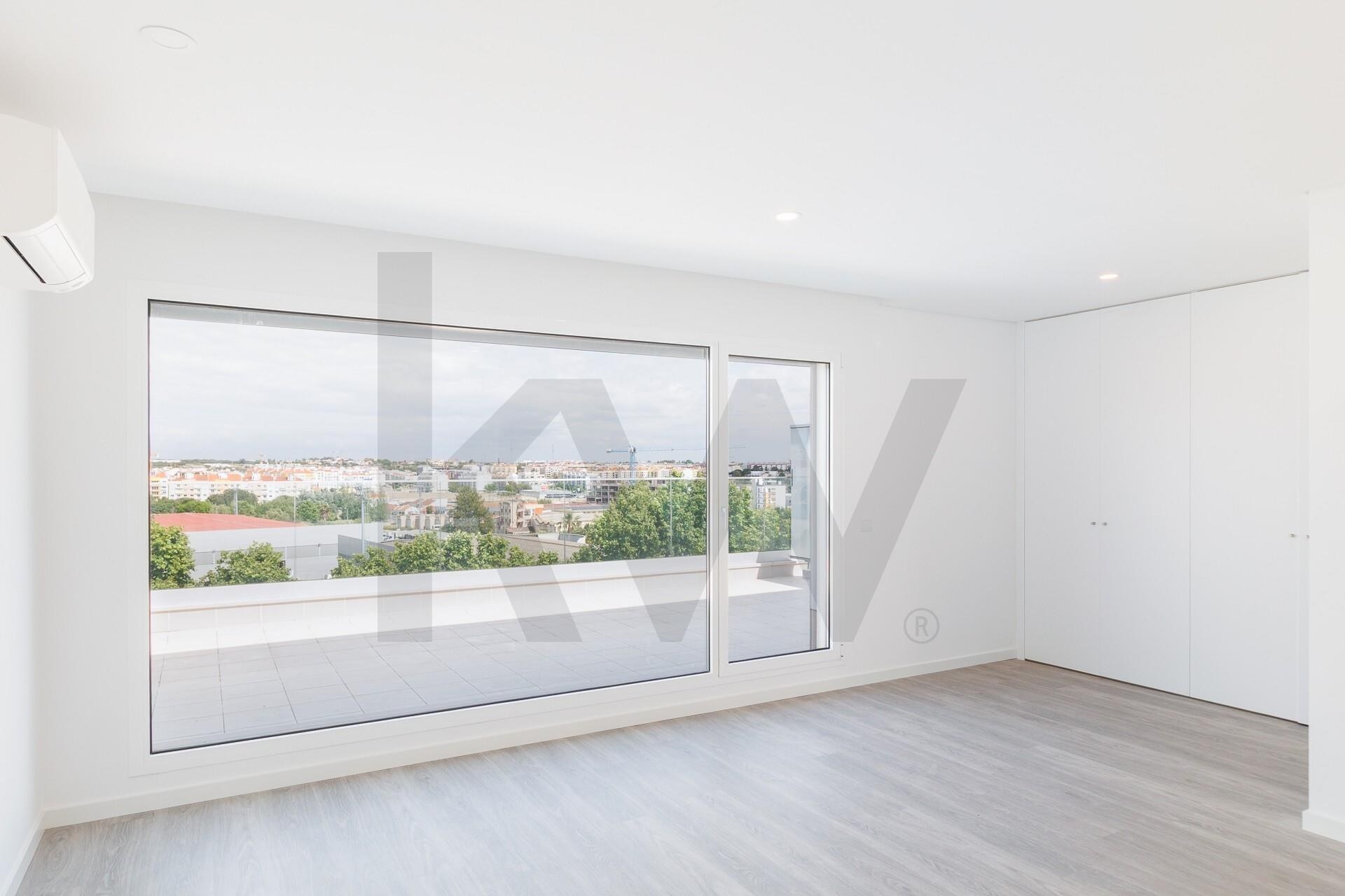 Apartamento T5+ à Venda em Montijo - Setúbal - Portugal - 7