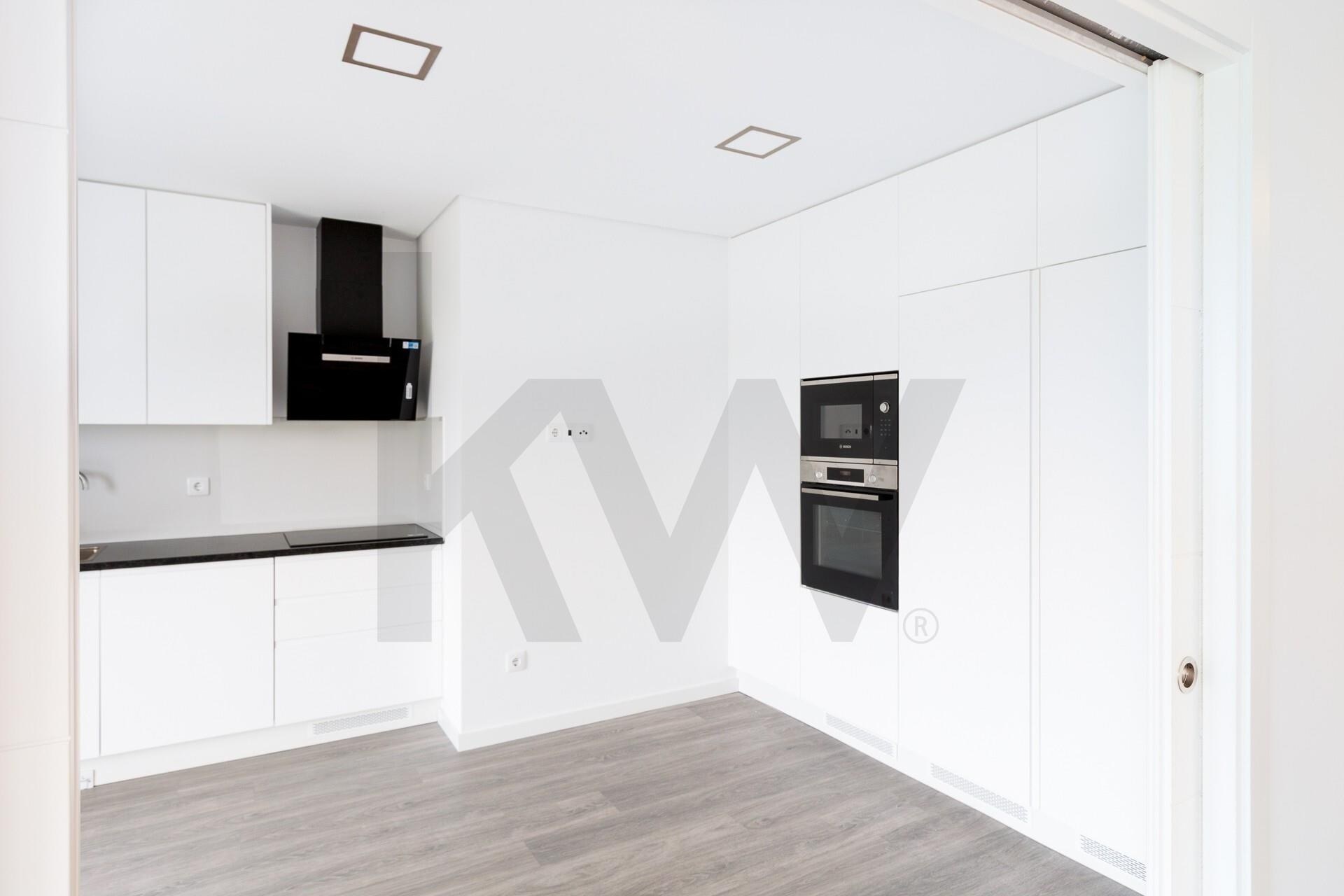Apartamento T5+ à Venda em Montijo - Setúbal - Portugal - 8