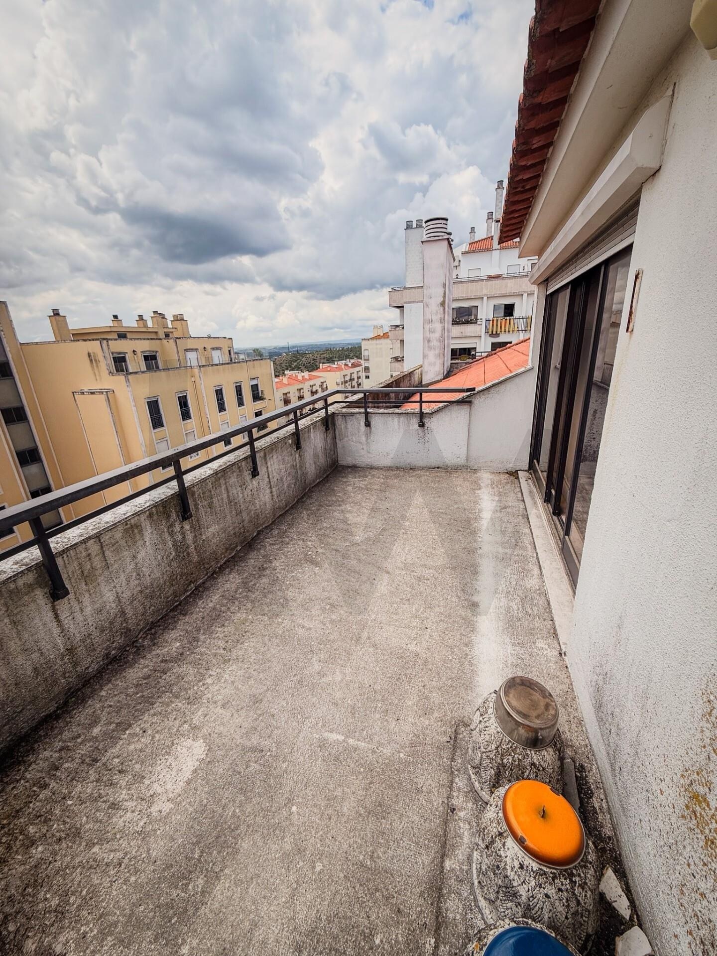Apartamento T5+ à Venda em Santarém - Portugal - 2