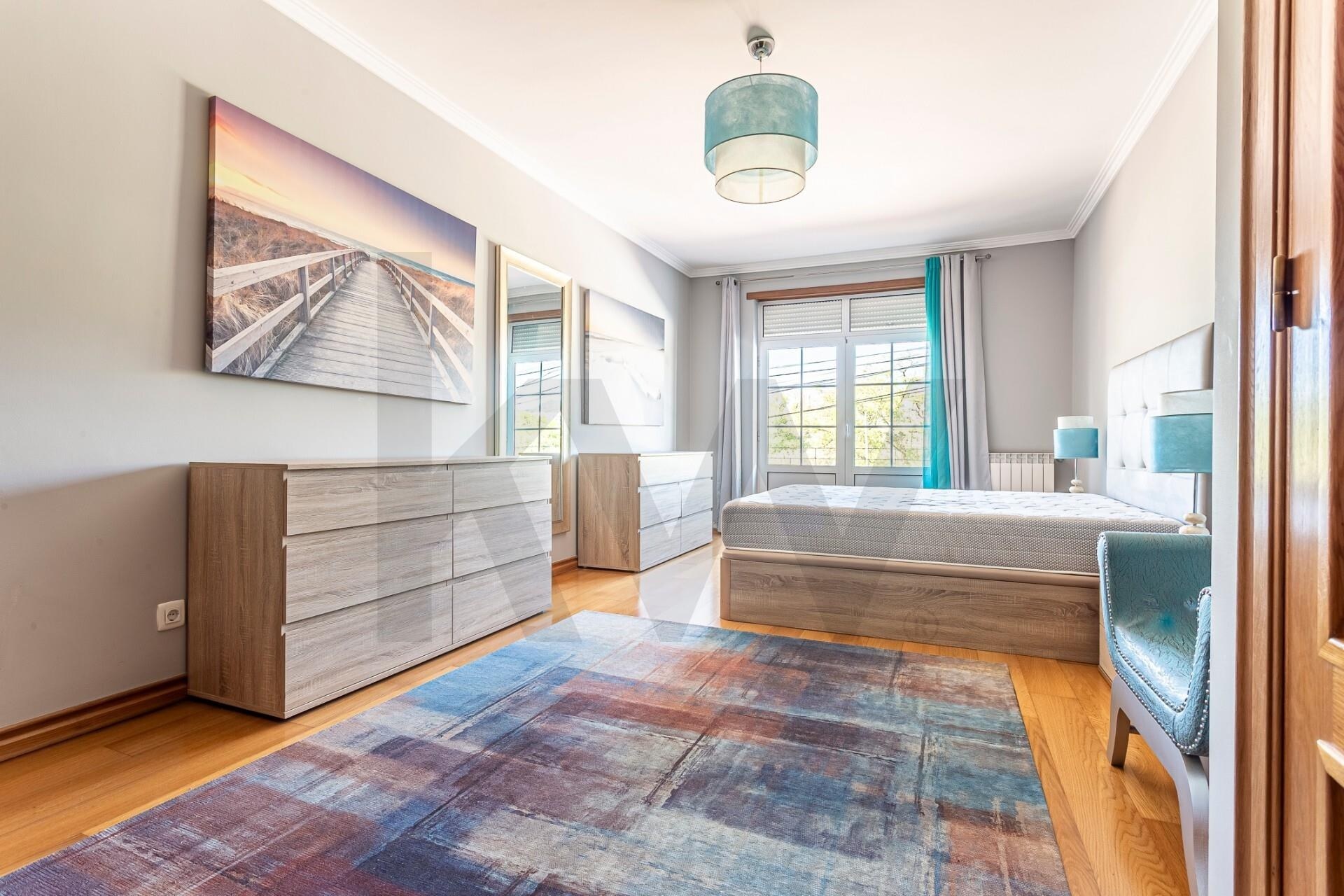 Apartamento T5+ à Venda em Setúbal - Portugal - 3