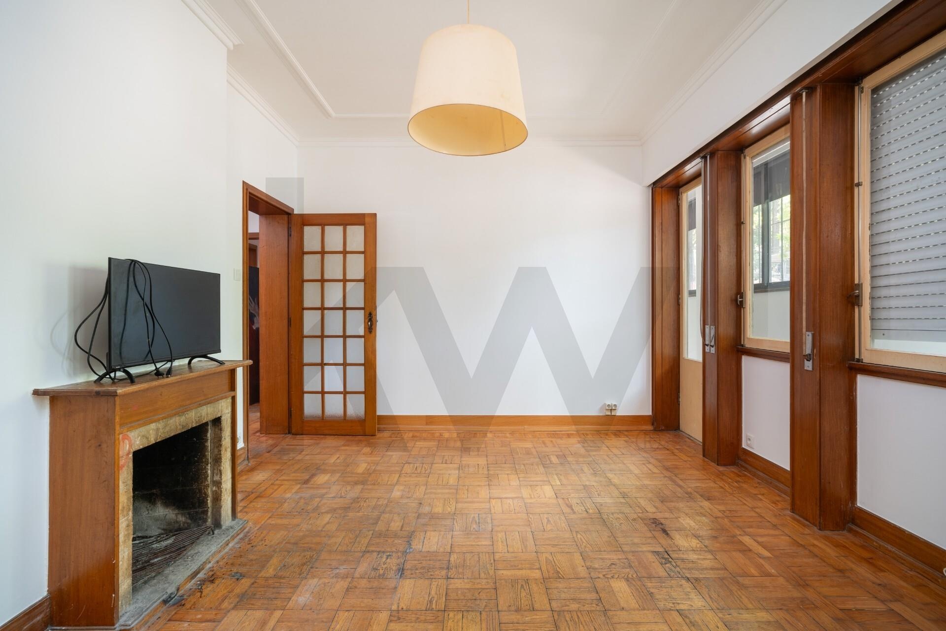 Apartamento T8 à Venda em Coimbra - Portugal - 2