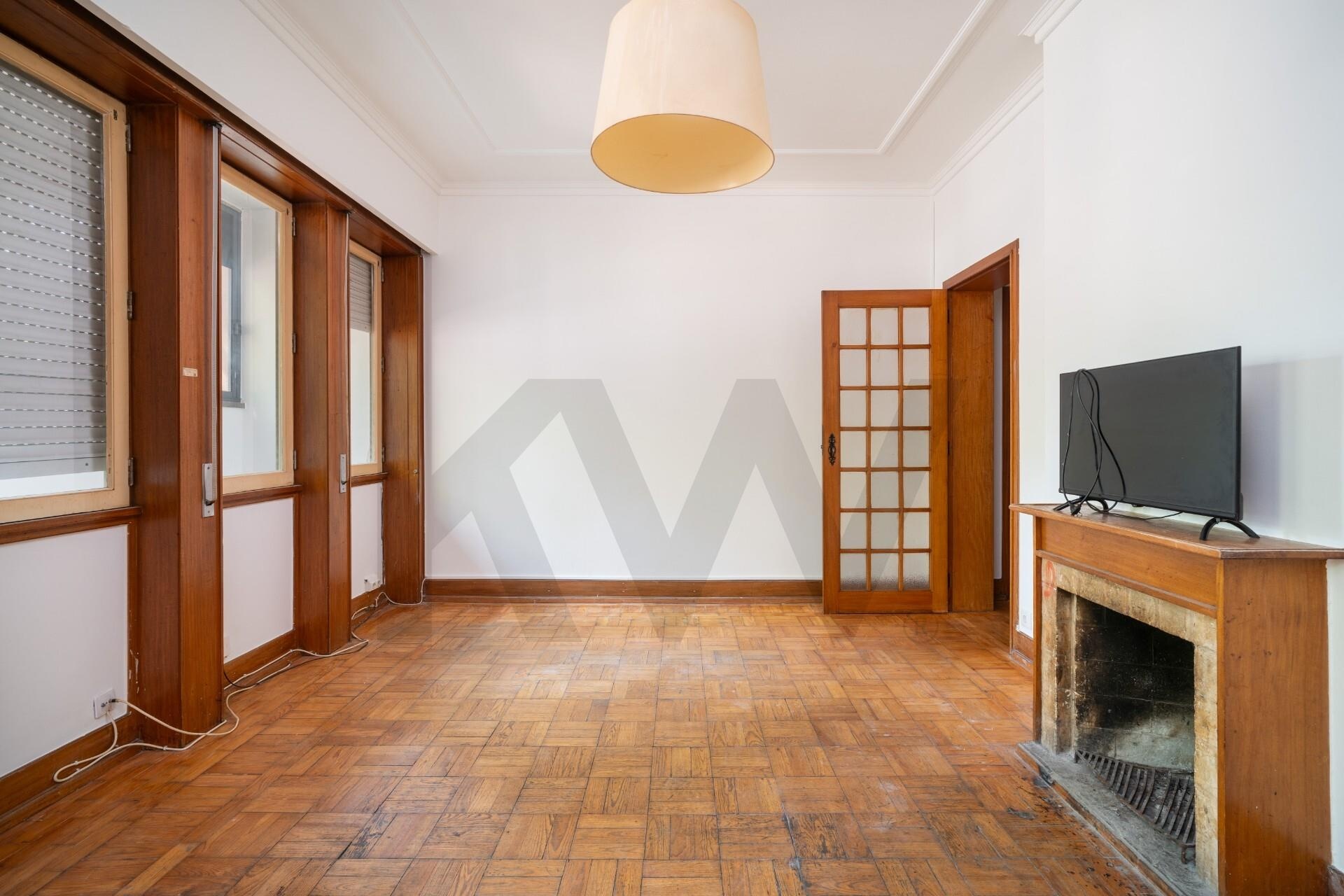 Apartamento T8 à Venda em Coimbra - Portugal - 3
